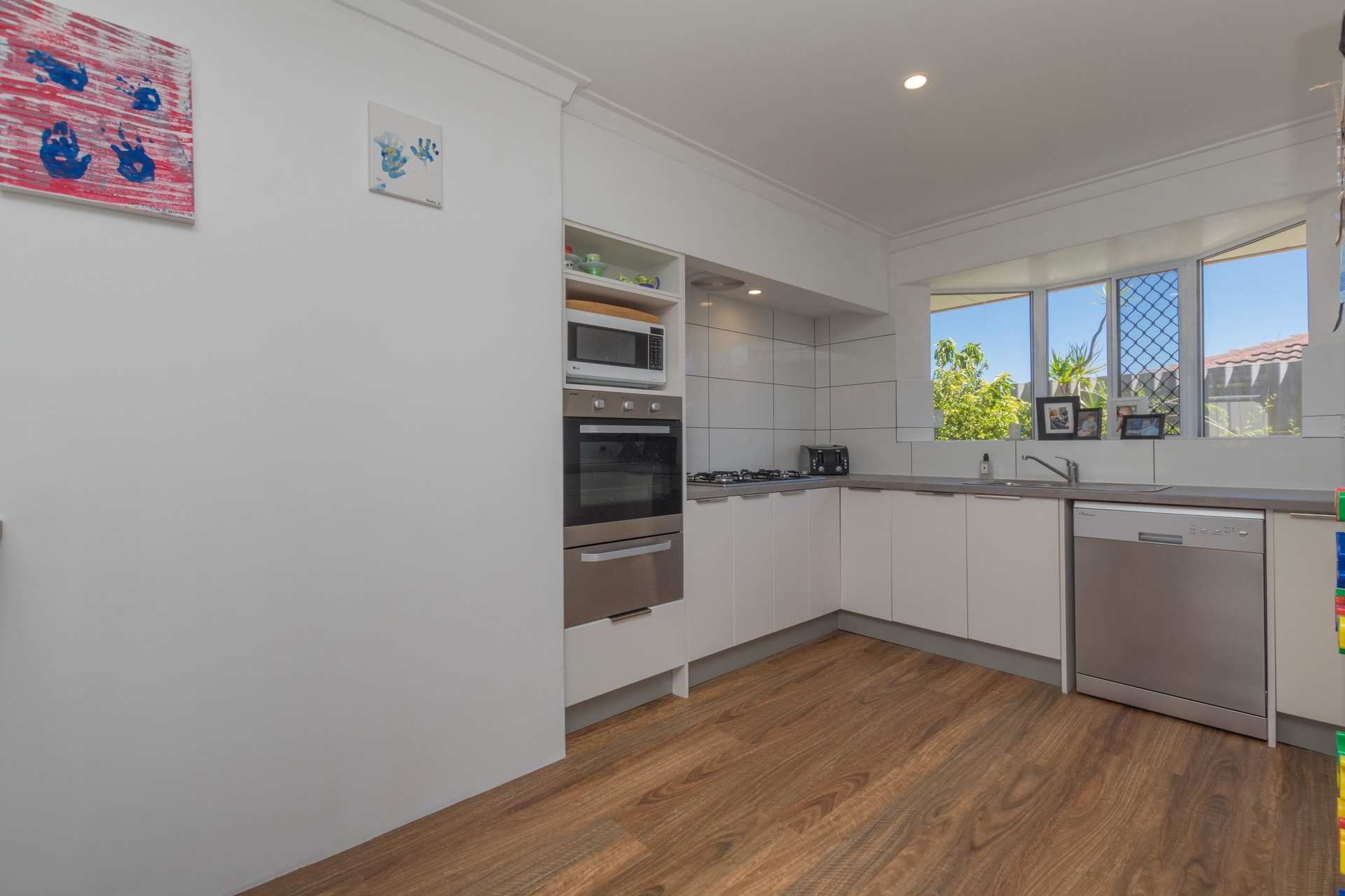 112 Rannoch Circle, Hamersley - Thumbnail 4
