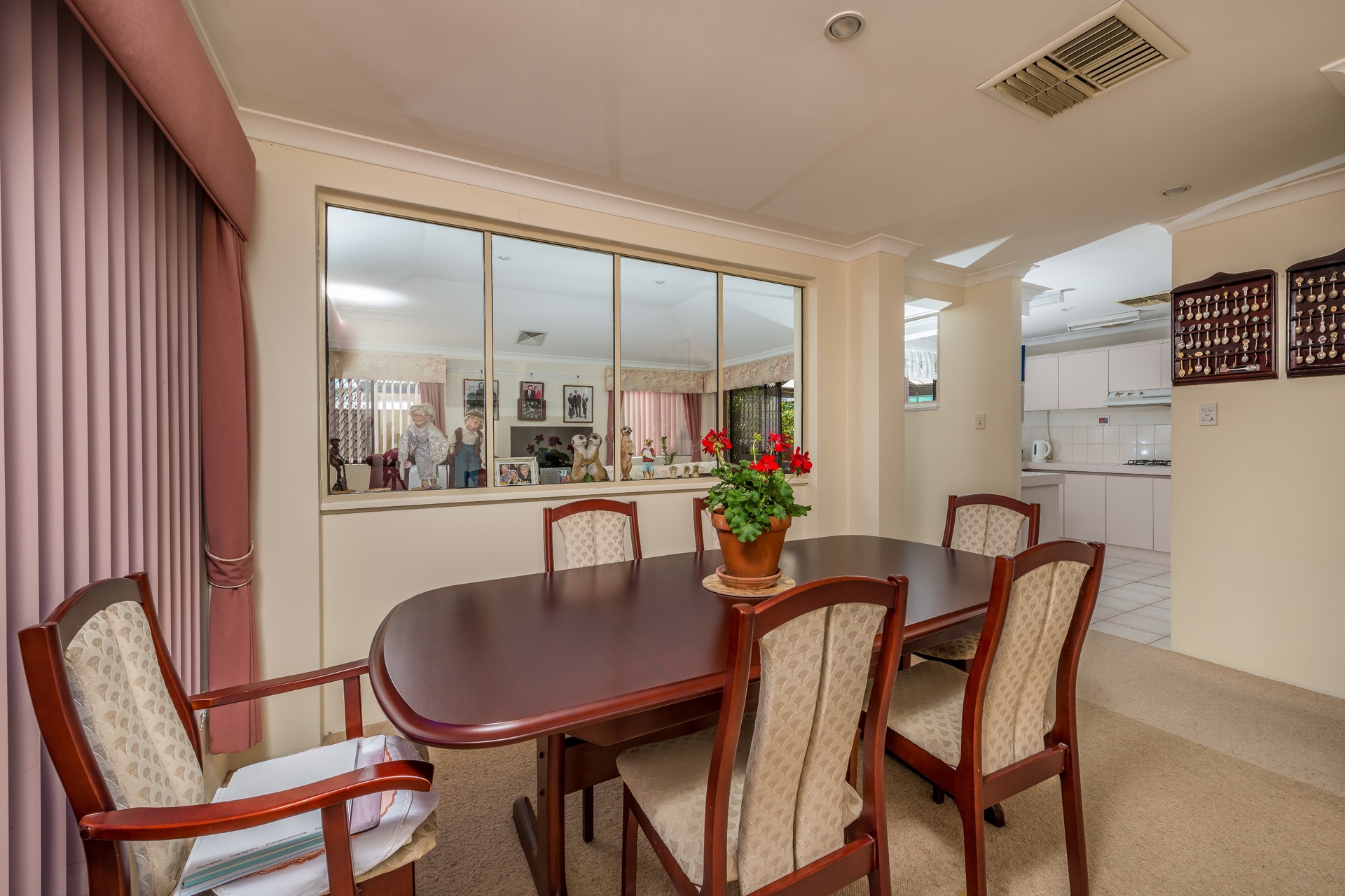 14 Lake Edge Court, Gwelup - Thumbnail 7