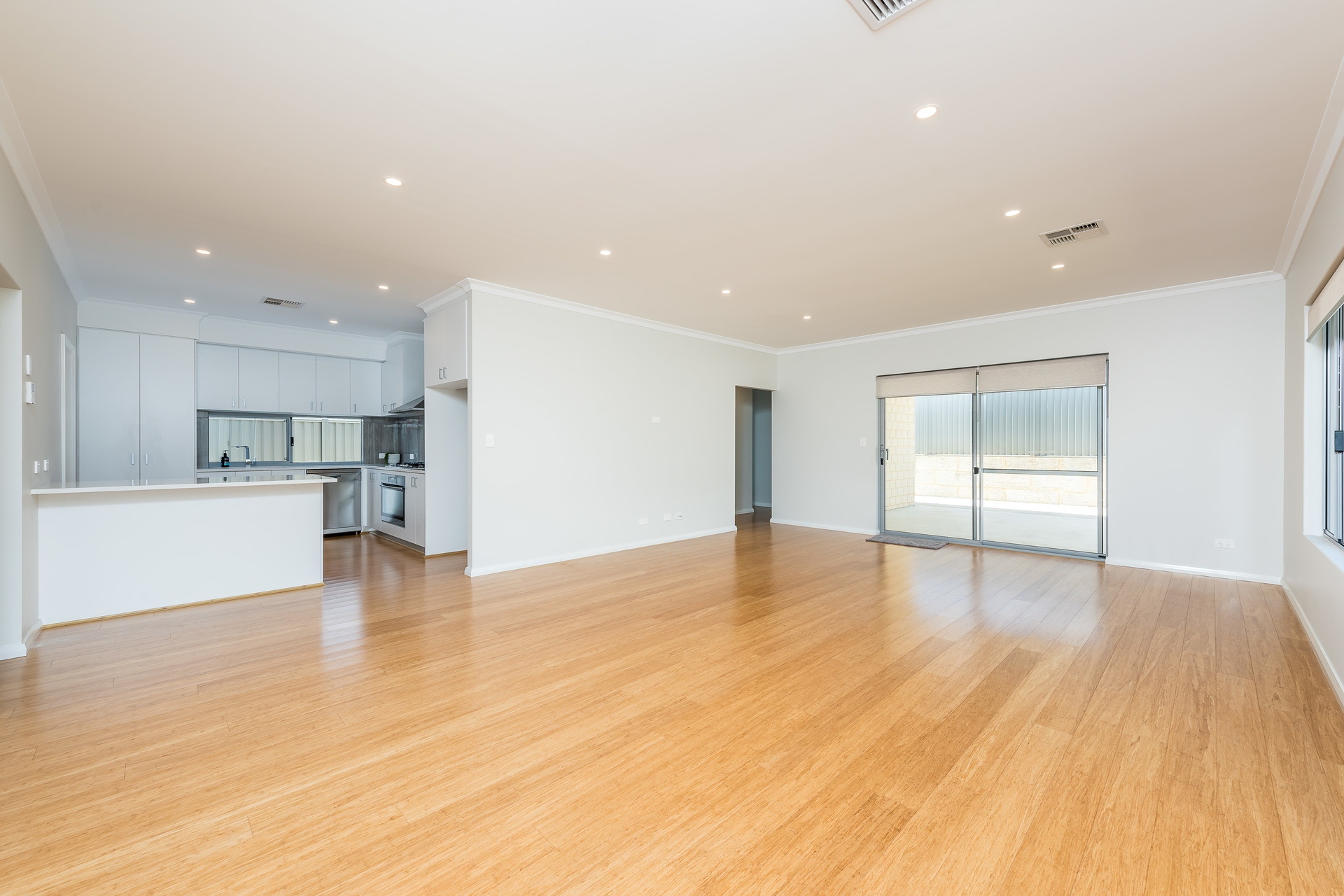 28 Perkins Drive, Clarkson - Thumbnail 2