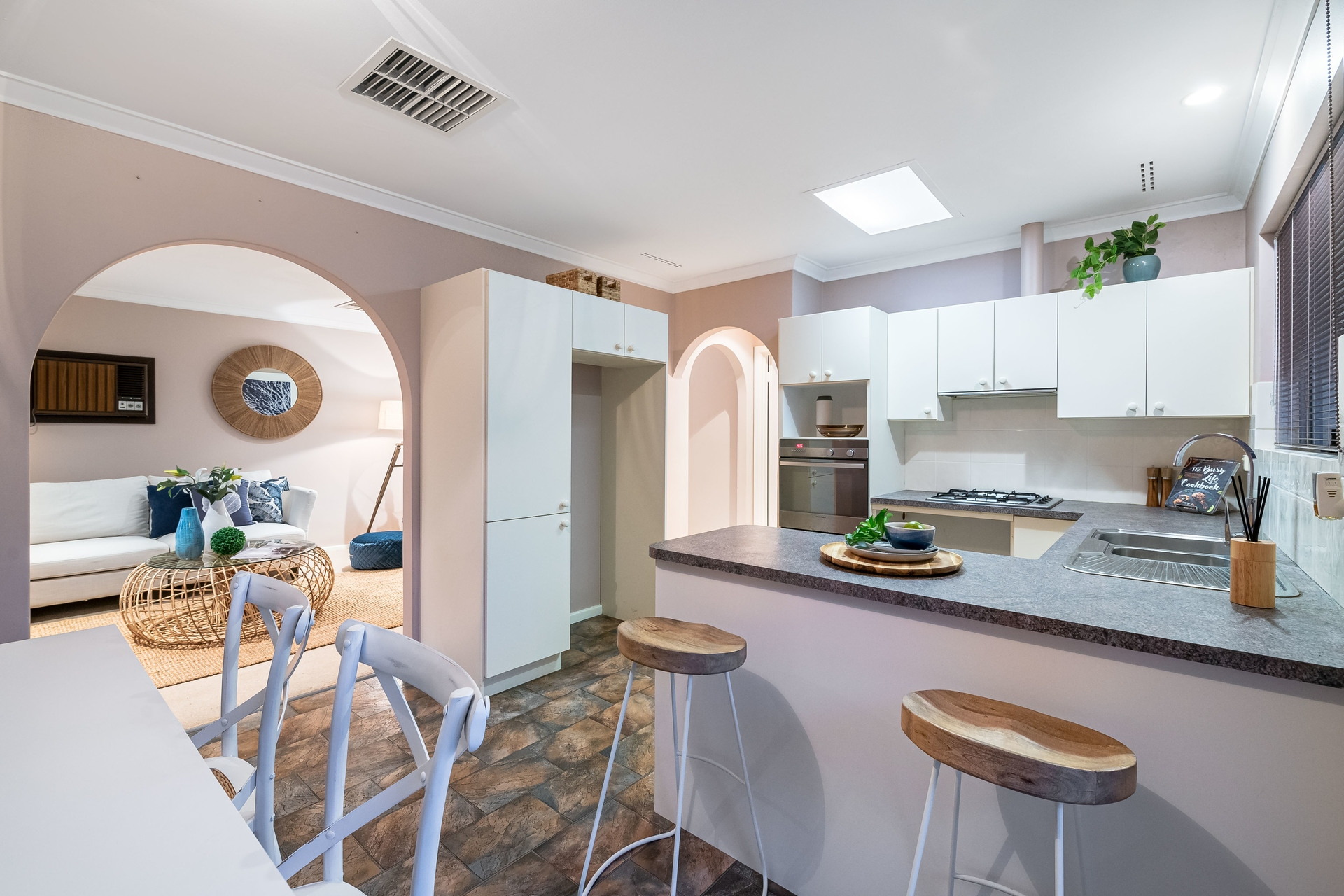 13 Leschenaultia Street, Greenwood - Thumbnail 5