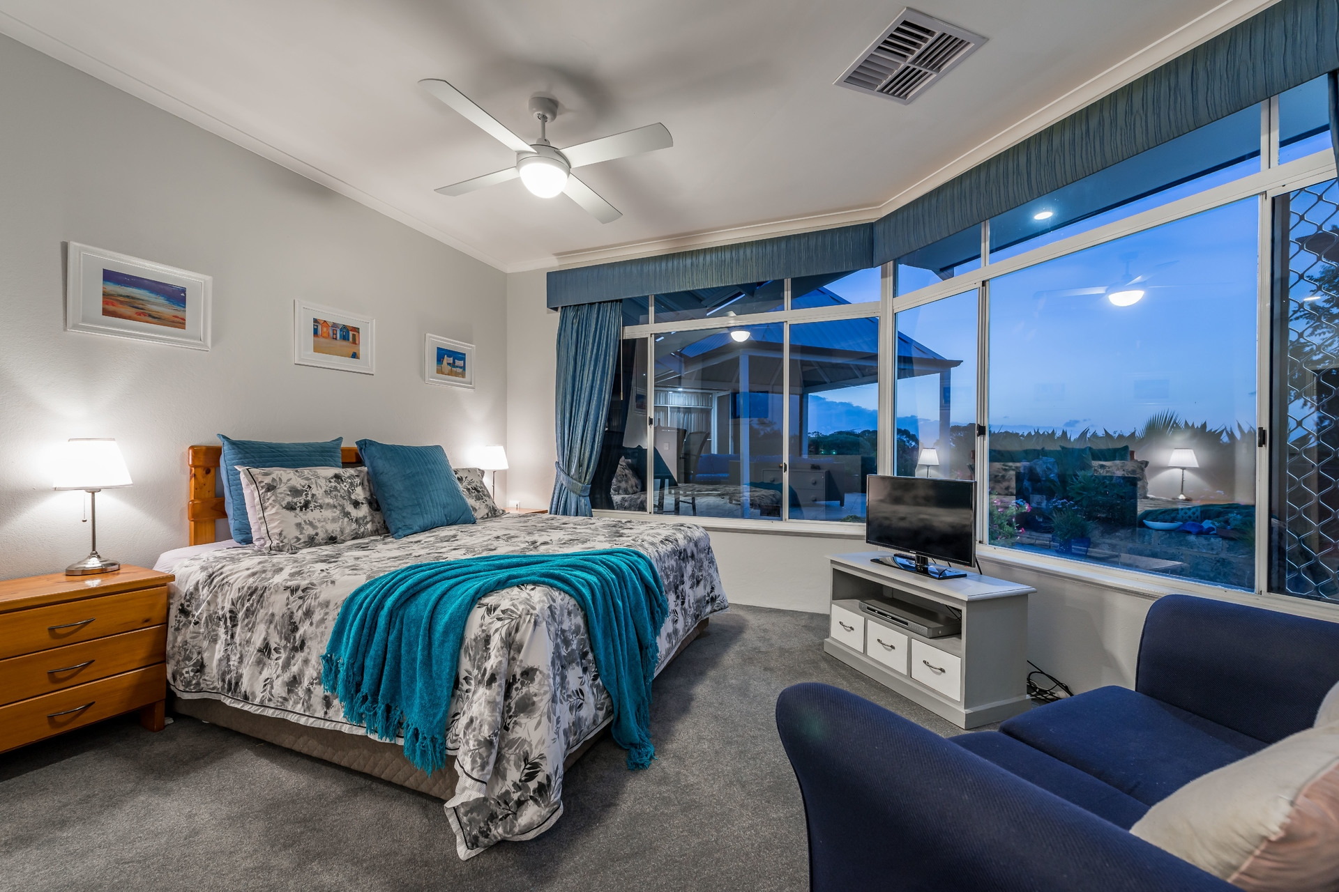 House Sold 52 Stillwater Way, Edgewater