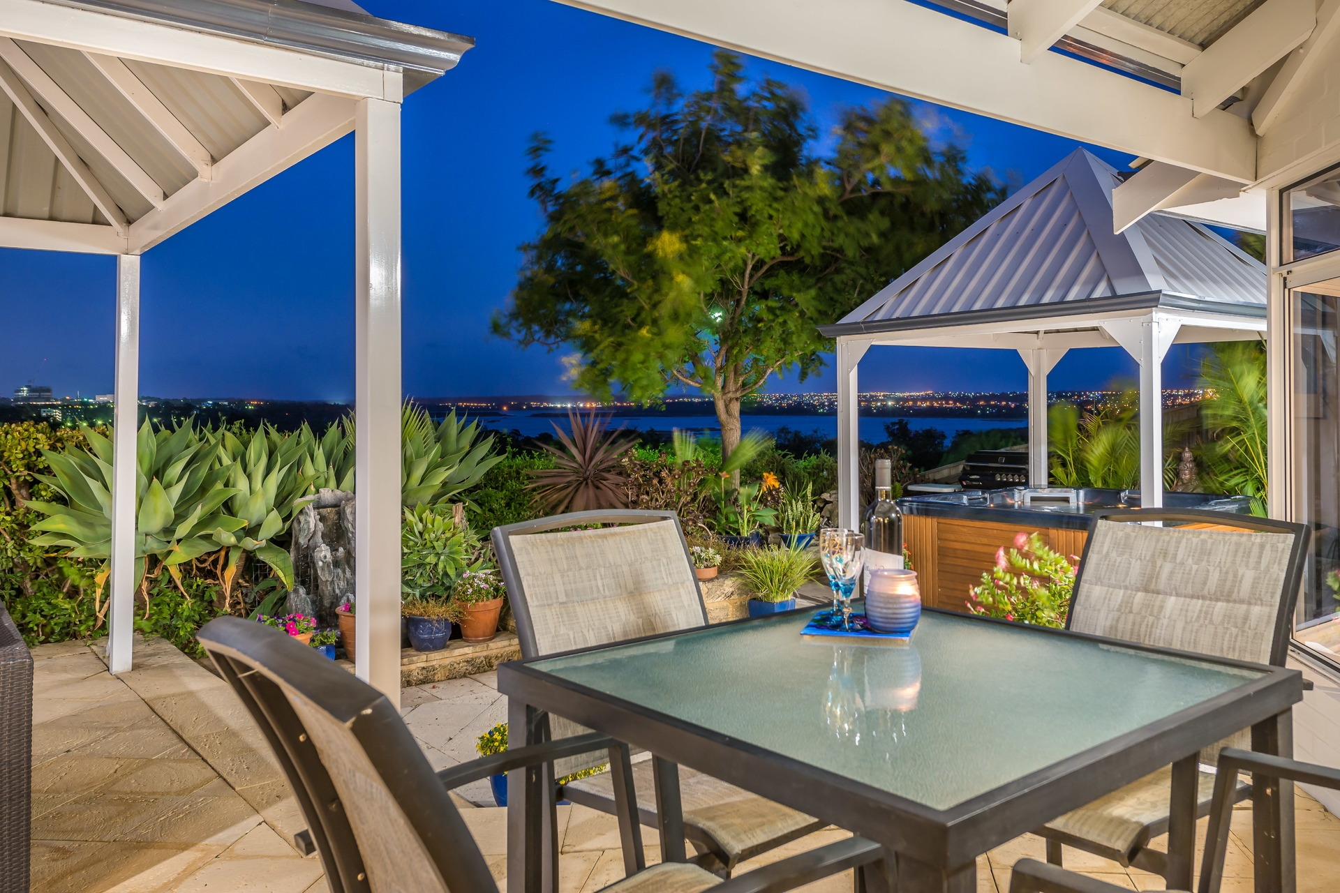 House Sold 52 Stillwater Way, Edgewater