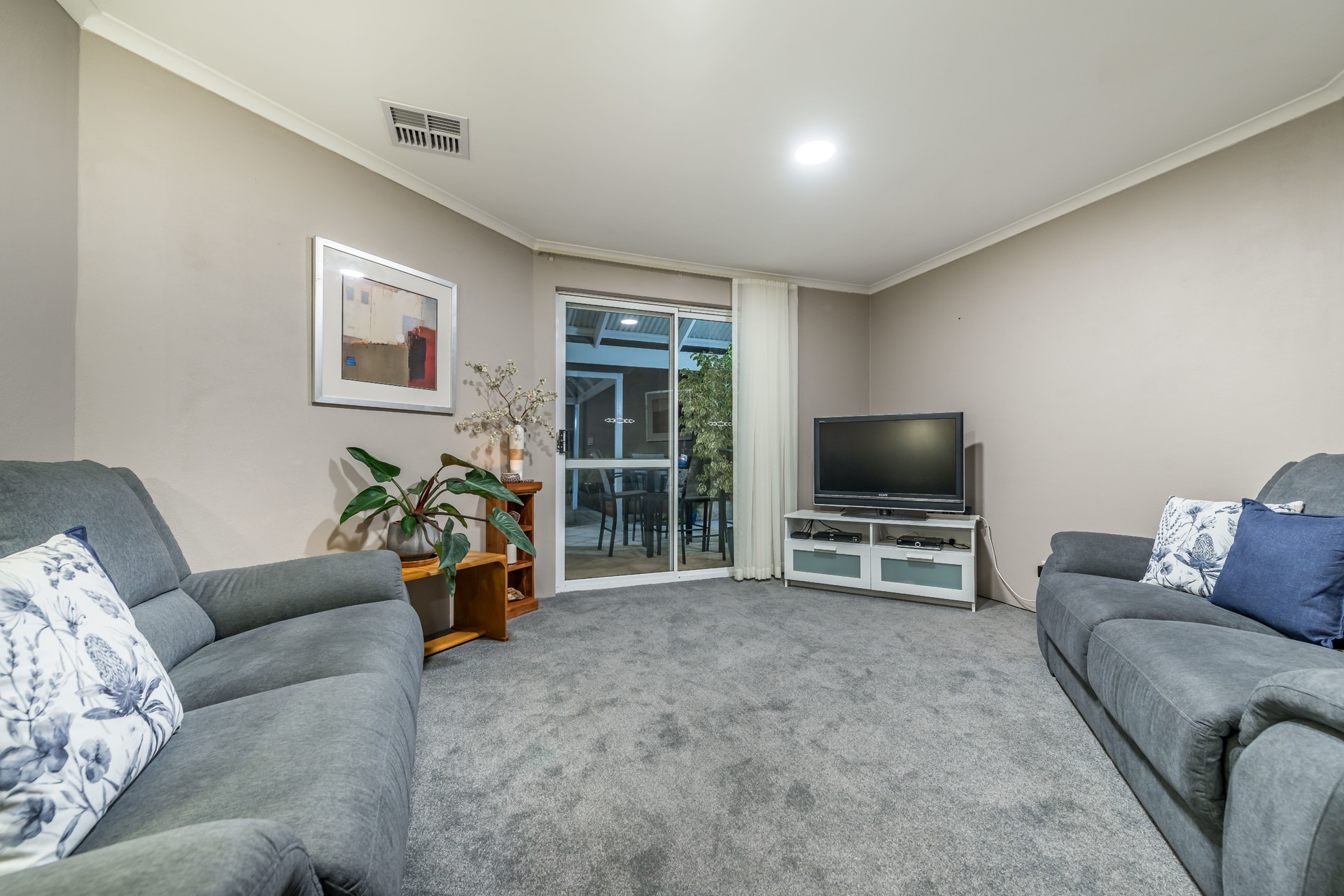 House Sold 52 Stillwater Way, Edgewater