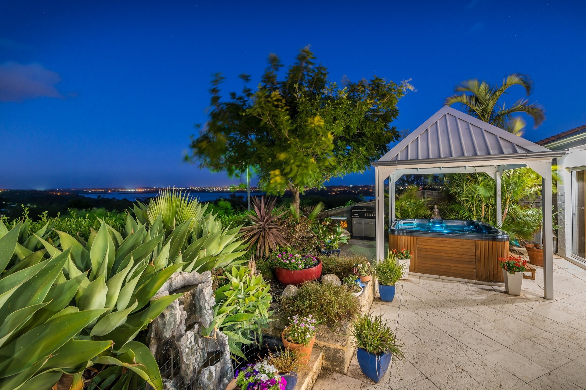 House Sold 52 Stillwater Way, Edgewater