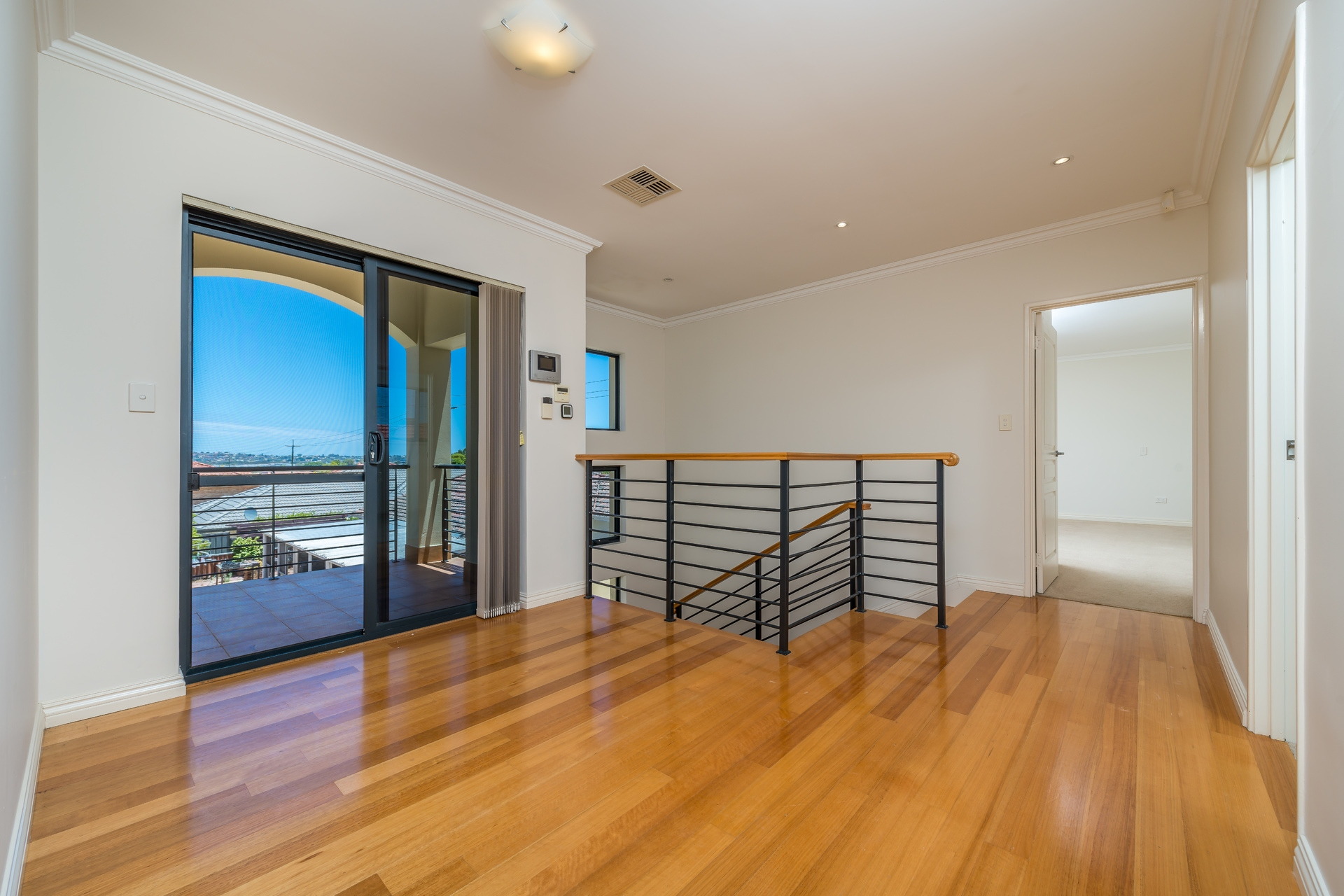 160B McDonald Street, Joondanna - Thumbnail 3