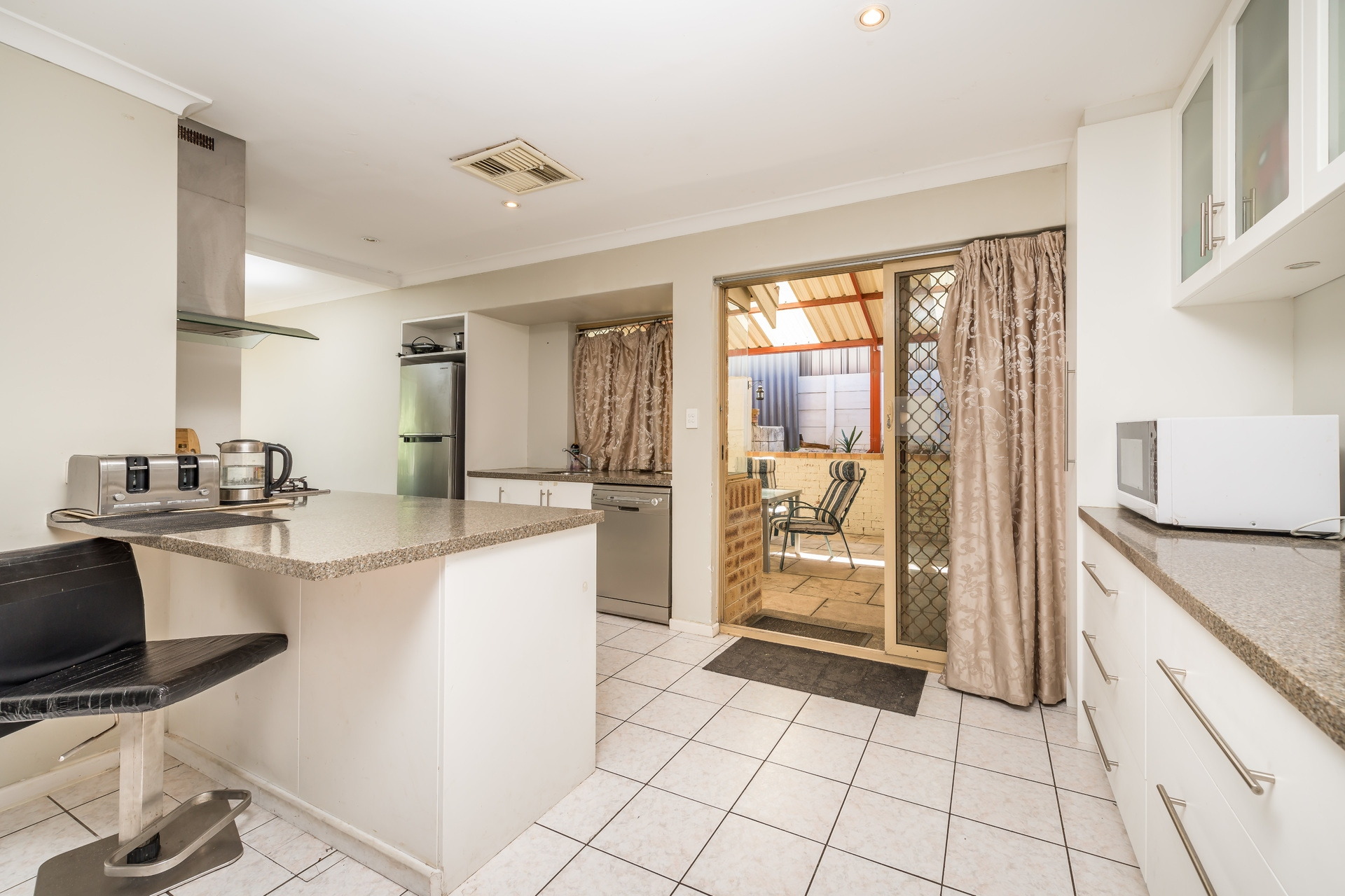 20 Harrier Way, Beldon - Thumbnail 6