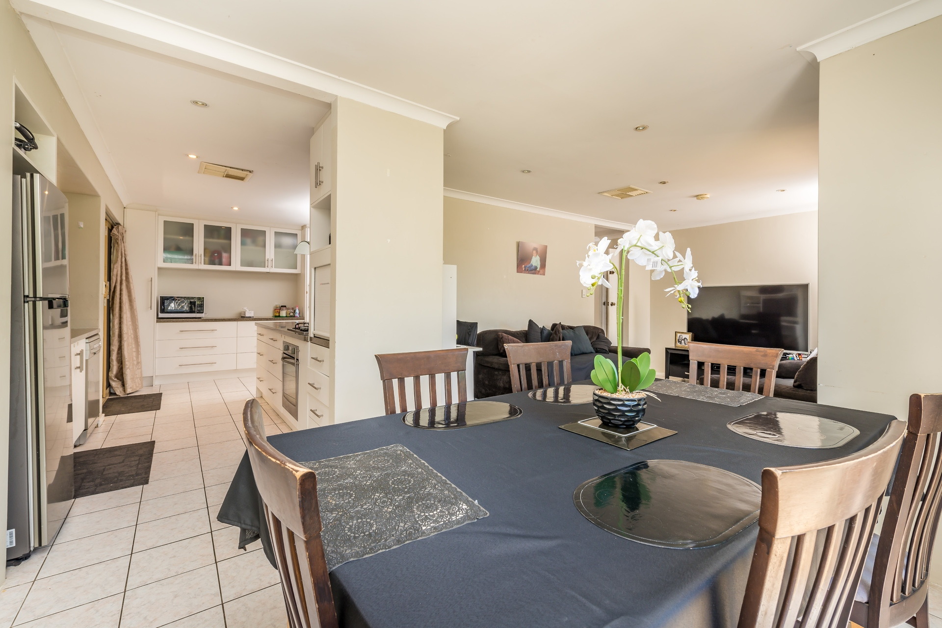 20 Harrier Way, Beldon - Thumbnail 2