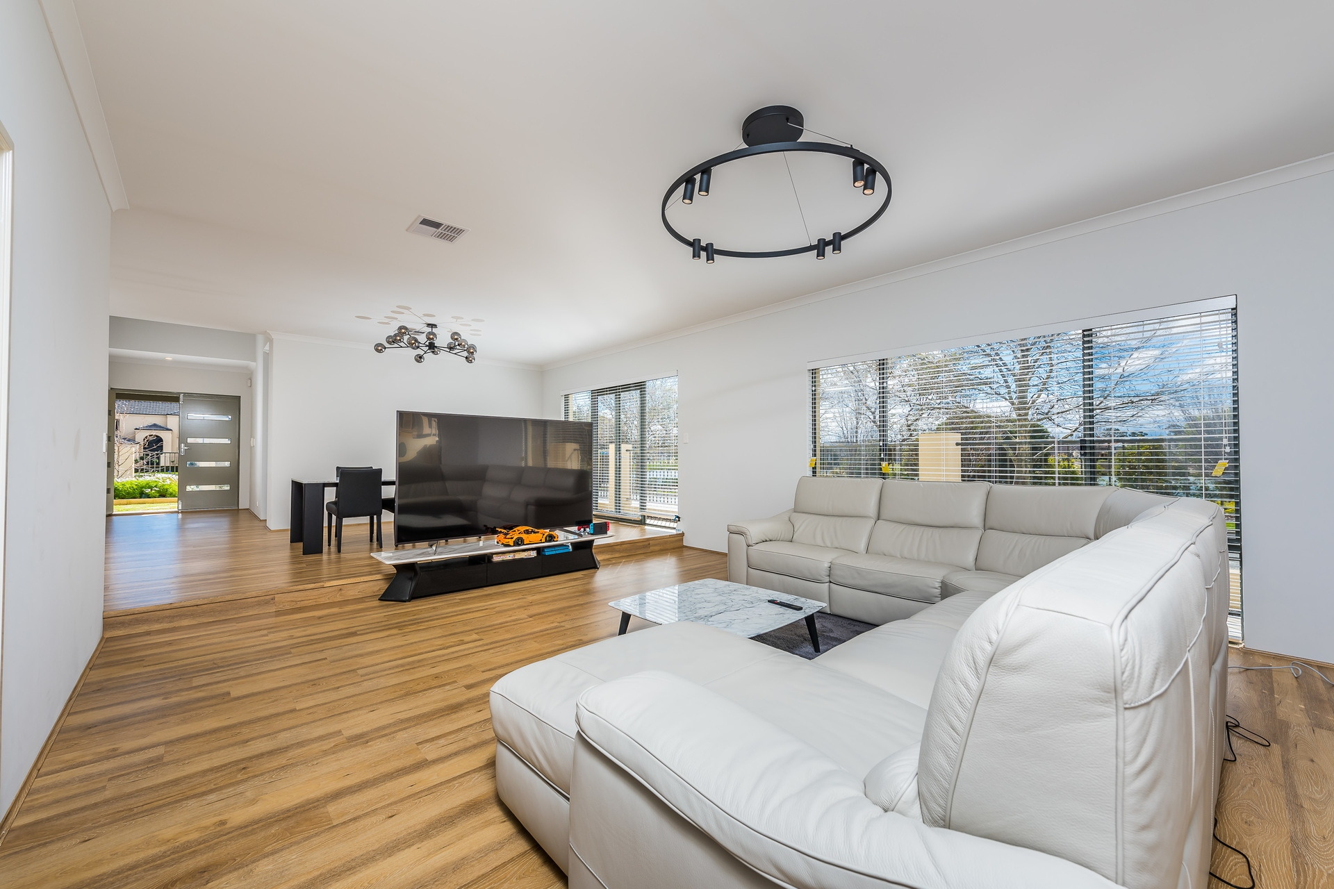 1 Biccari Drive, Stirling - Thumbnail 3