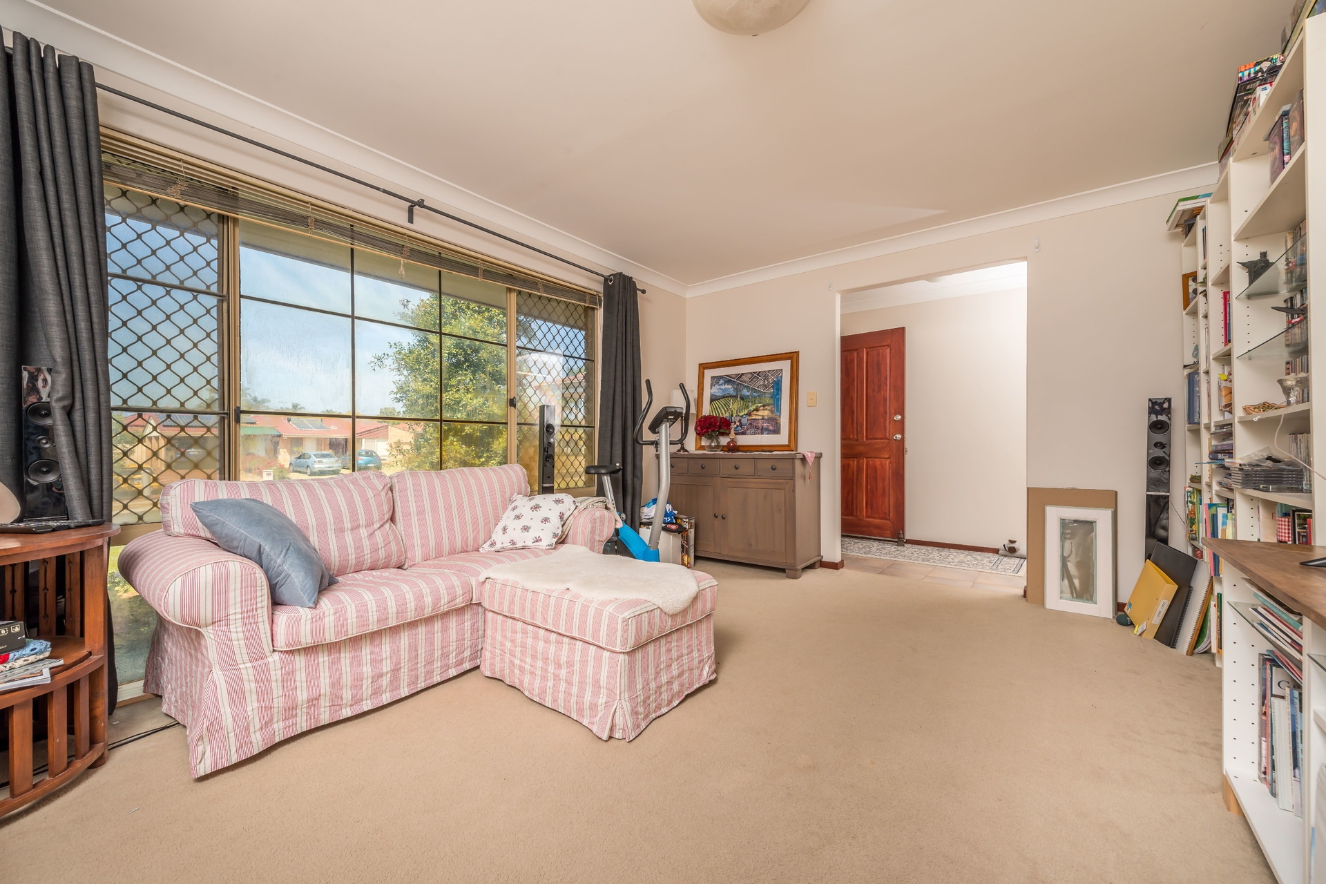 House Sold 127 Camarino Drive, Woodvale