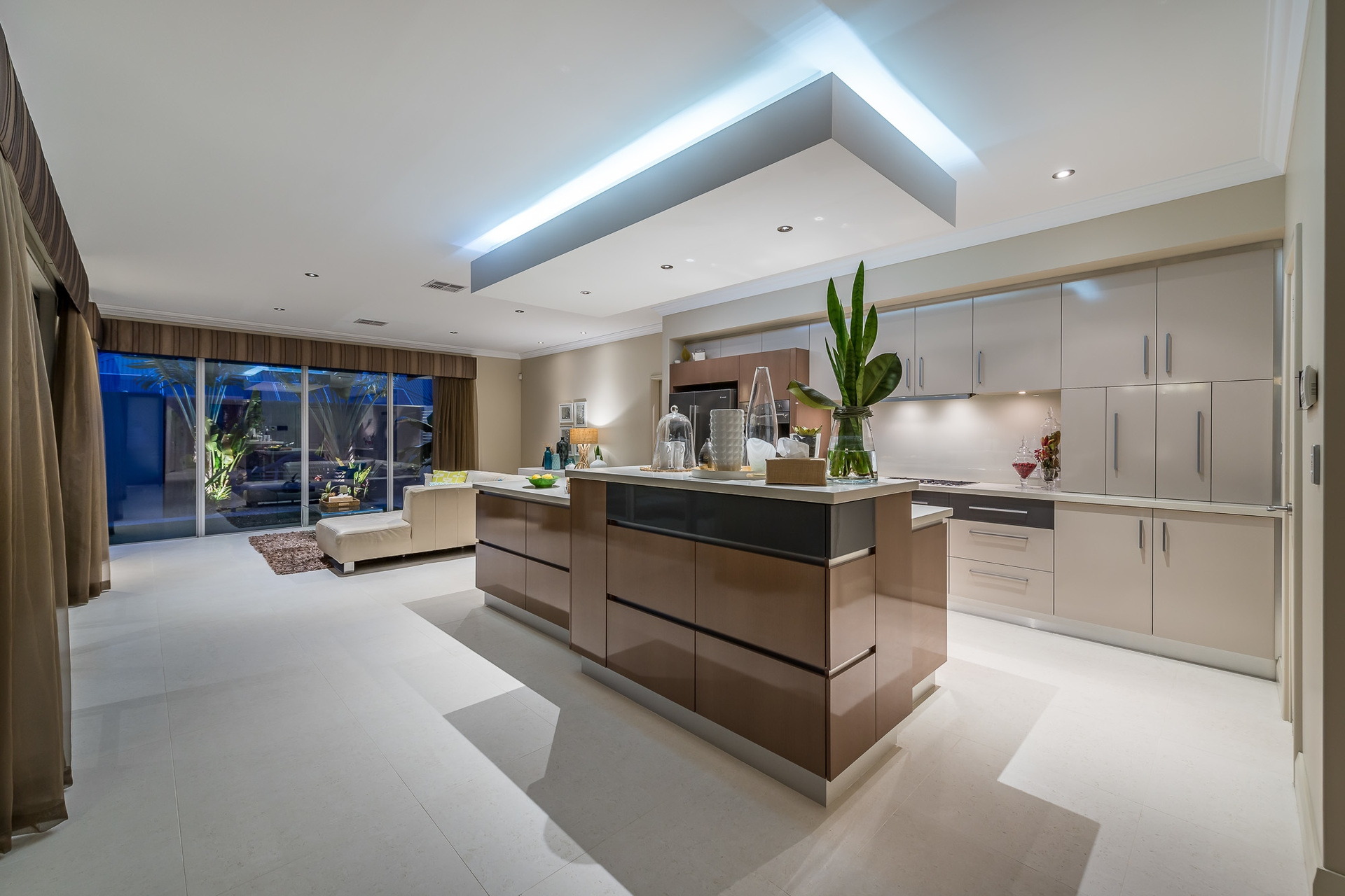 11 St Lucia Road, Iluka - Thumbnail 7