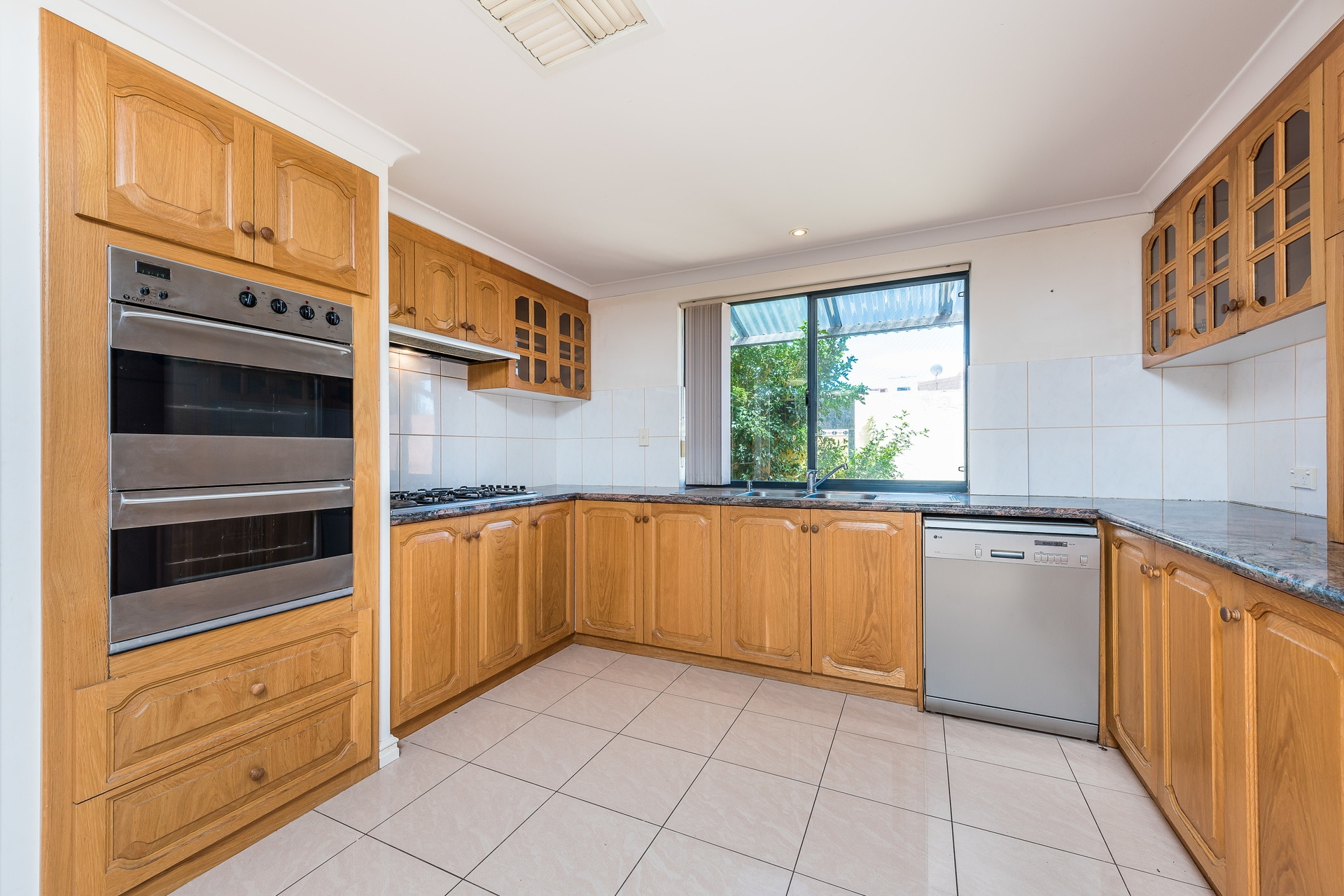 5  Seville Crest, Mindarie - Thumbnail 4