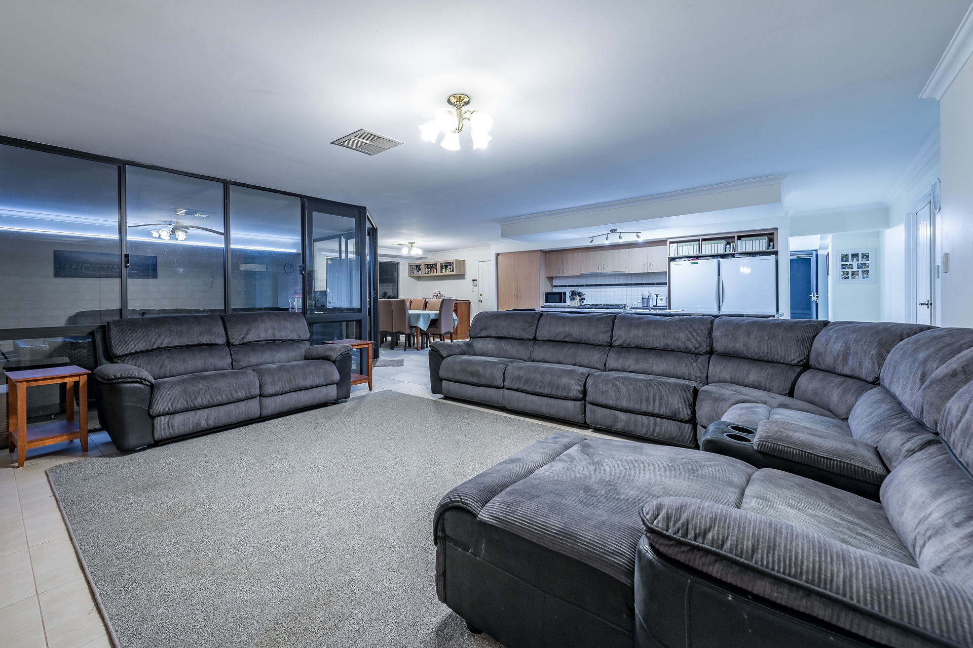 1 Eyrean Way, Gwelup - Thumbnail 4