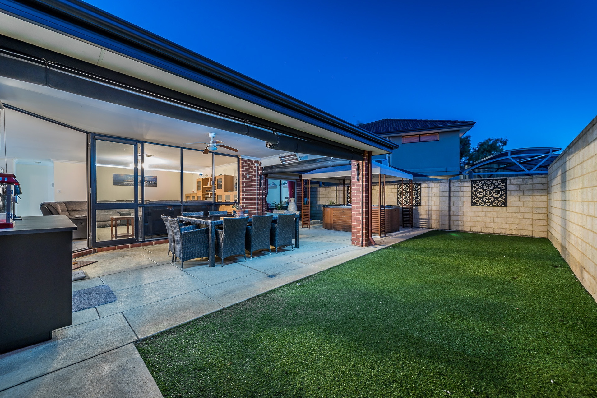 1 Eyrean Way, Gwelup - Thumbnail 2