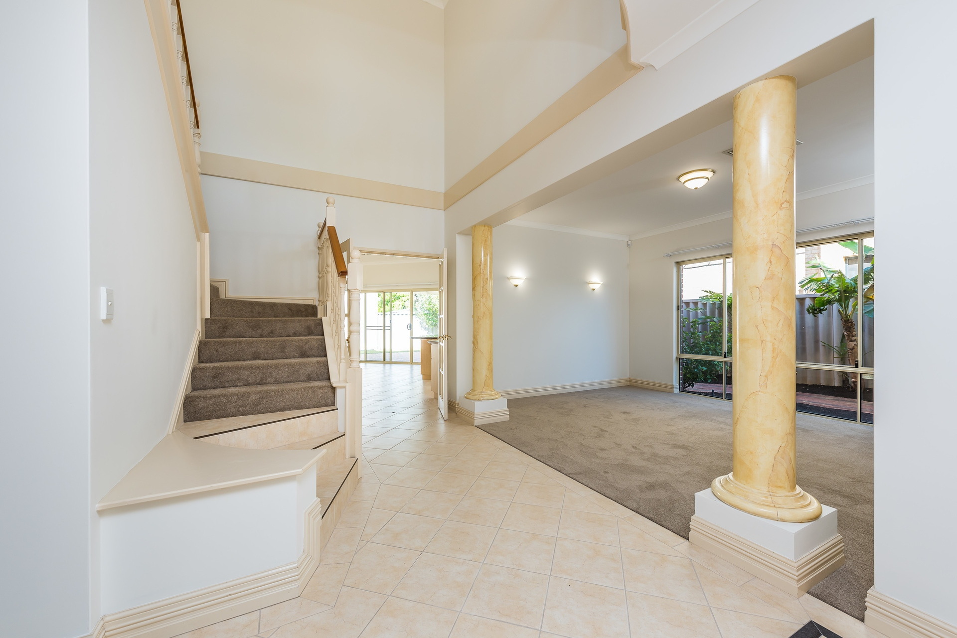 1A Salen Court, Ardross - Thumbnail 2