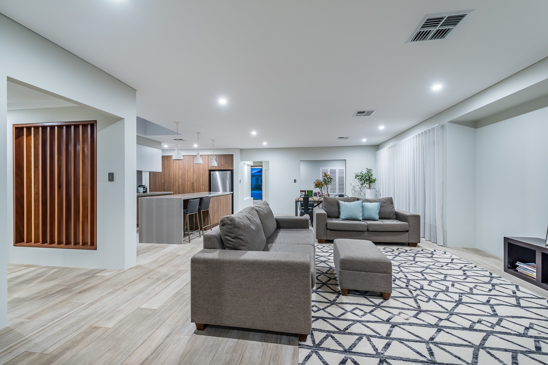 12 Garners Way, Burns Beach - Thumbnail 5
