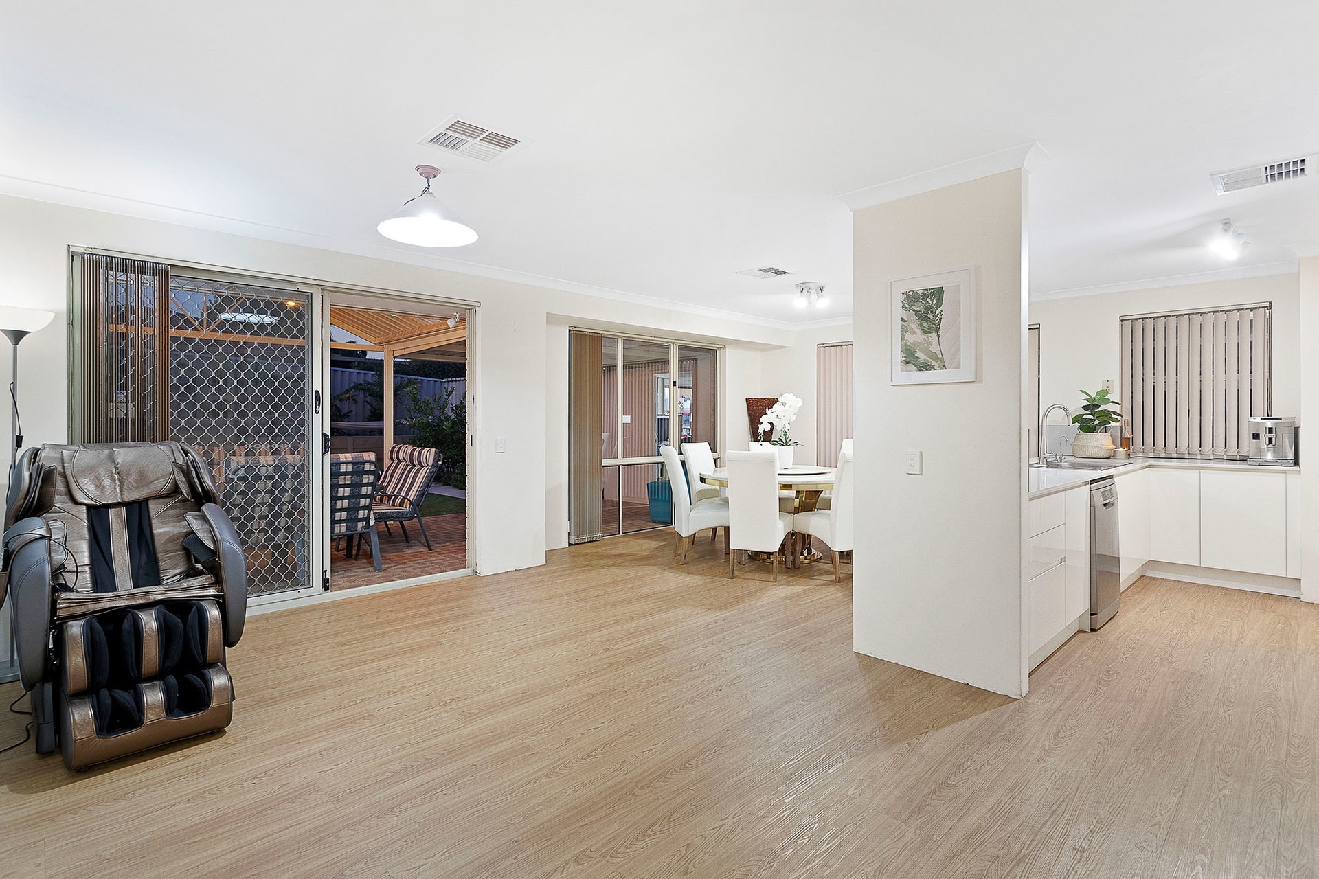 House Sold 39 Augustus Way, Marangaroo