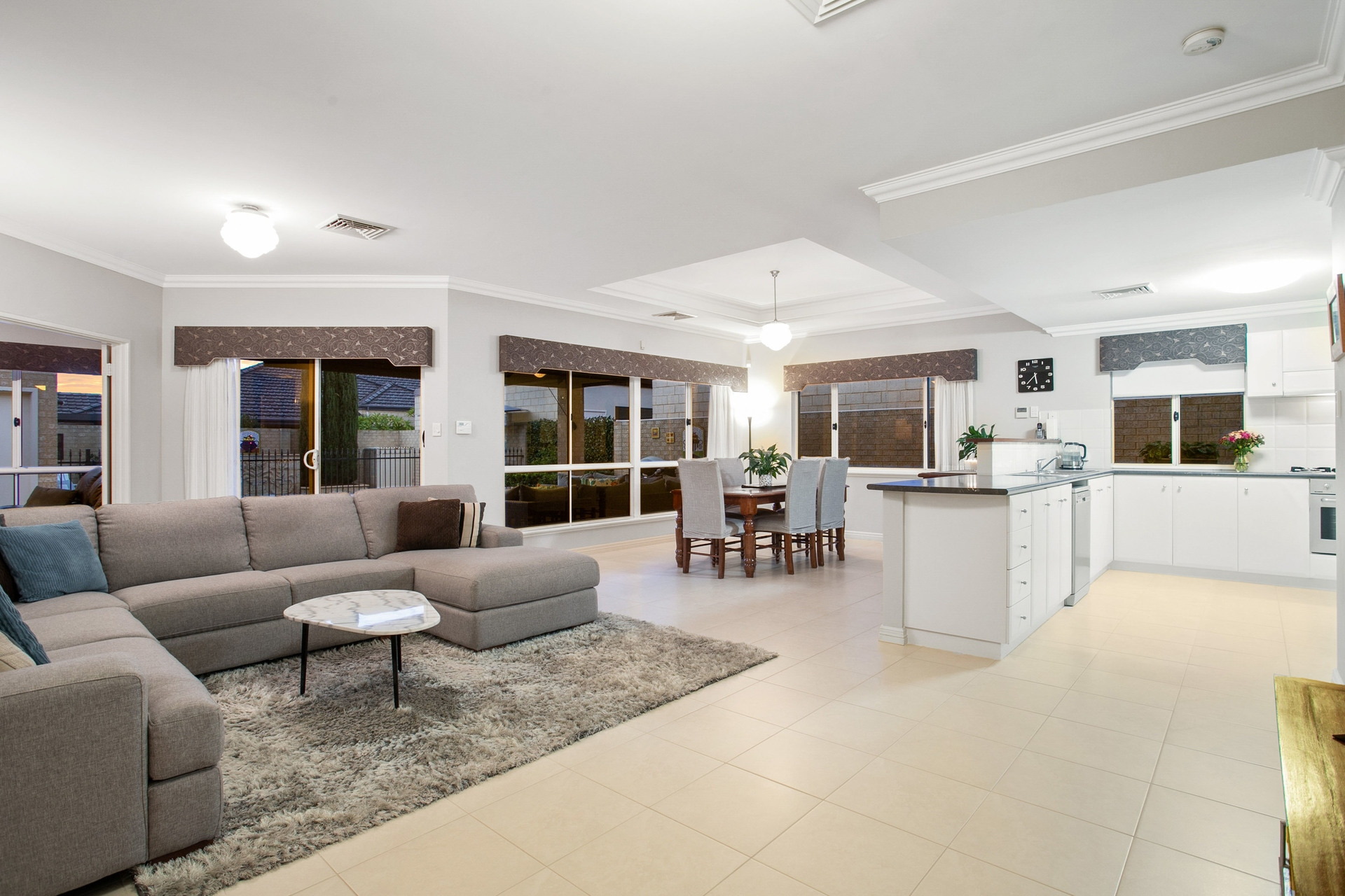 23 Water Crest Gardens, Gwelup - Thumbnail 3