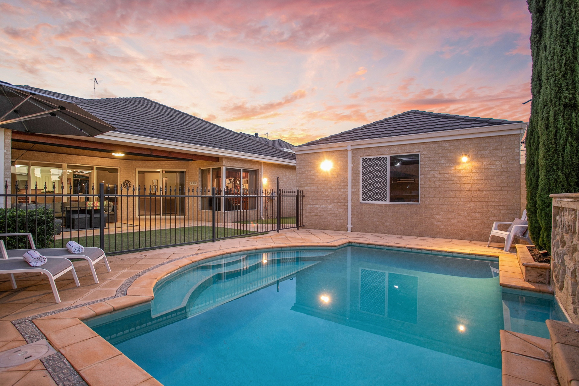 23 Water Crest Gardens, Gwelup - Thumbnail 2