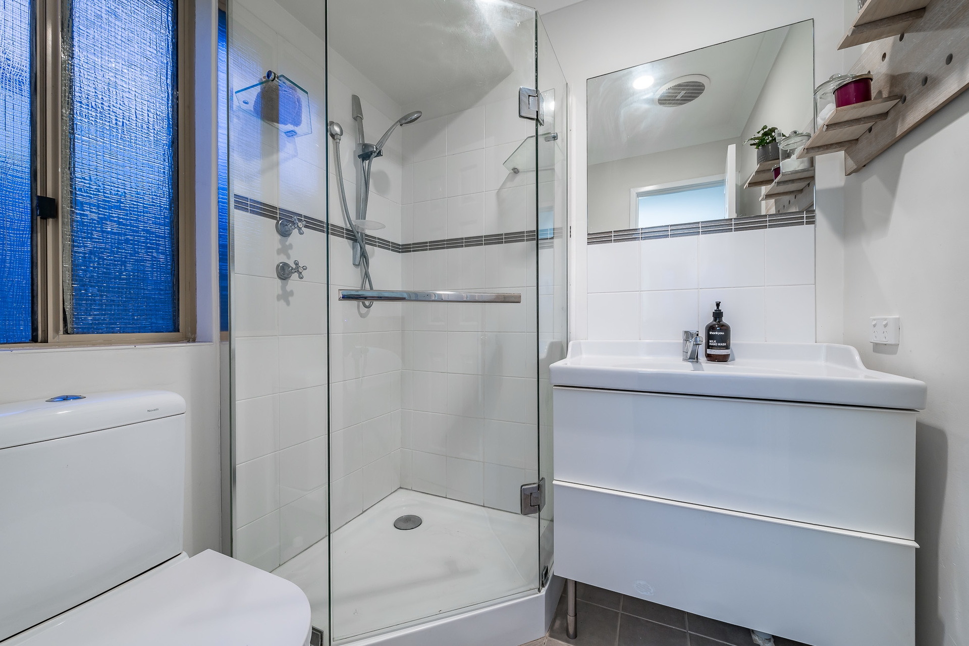 8 Riviera Court, Connolly - Thumbnail 5