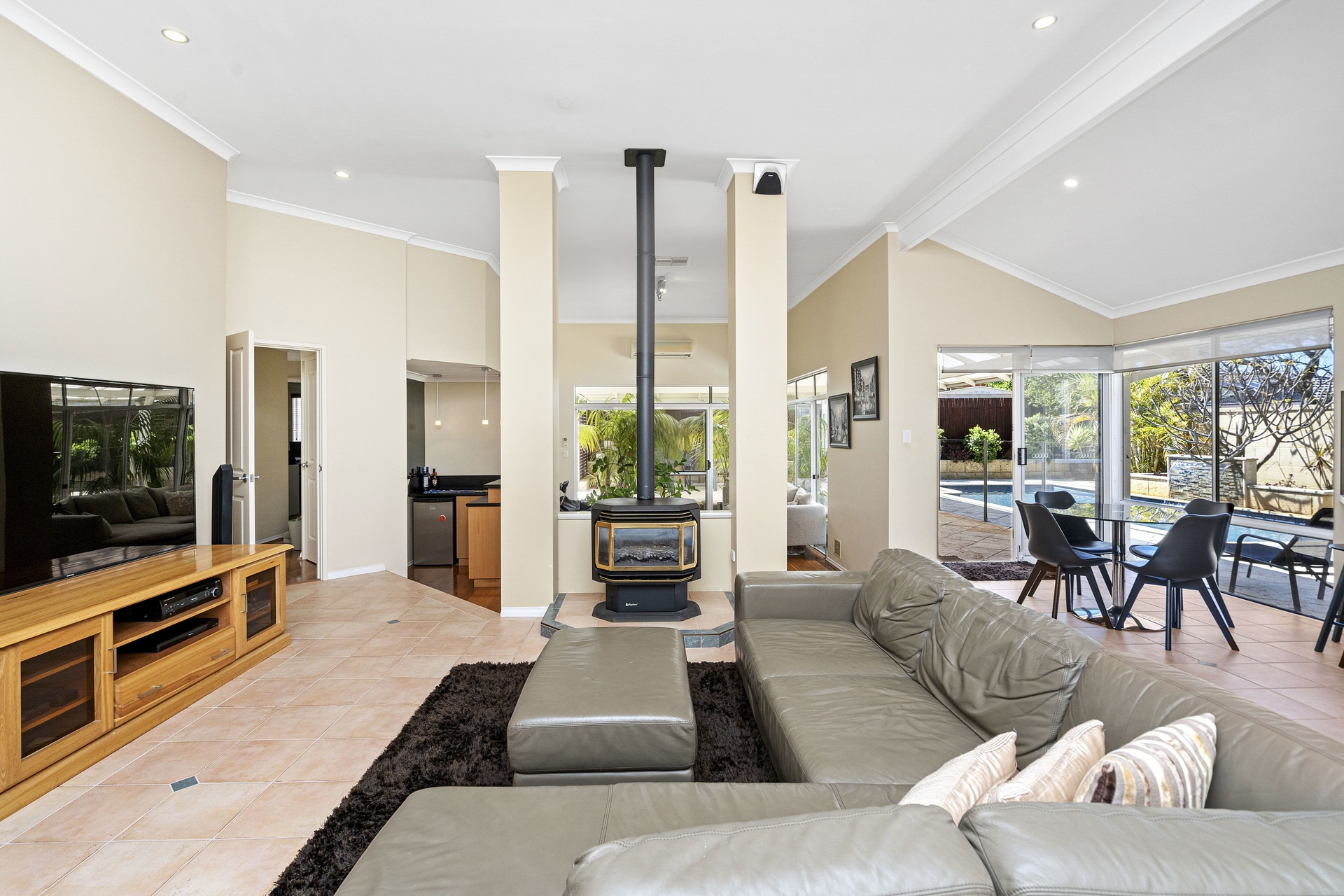9 Careniup Avenue, Gwelup - Thumbnail 5