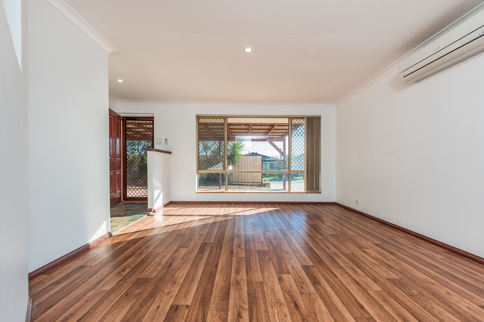 18 Loftia View, Clarkson - Thumbnail 4