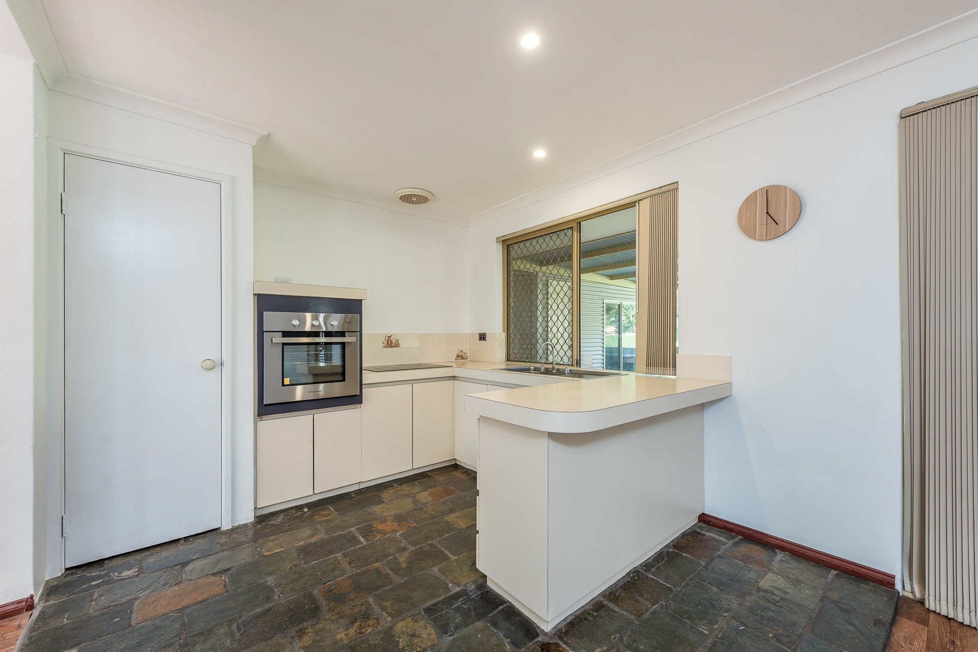 18 Loftia View, Clarkson - Thumbnail 8