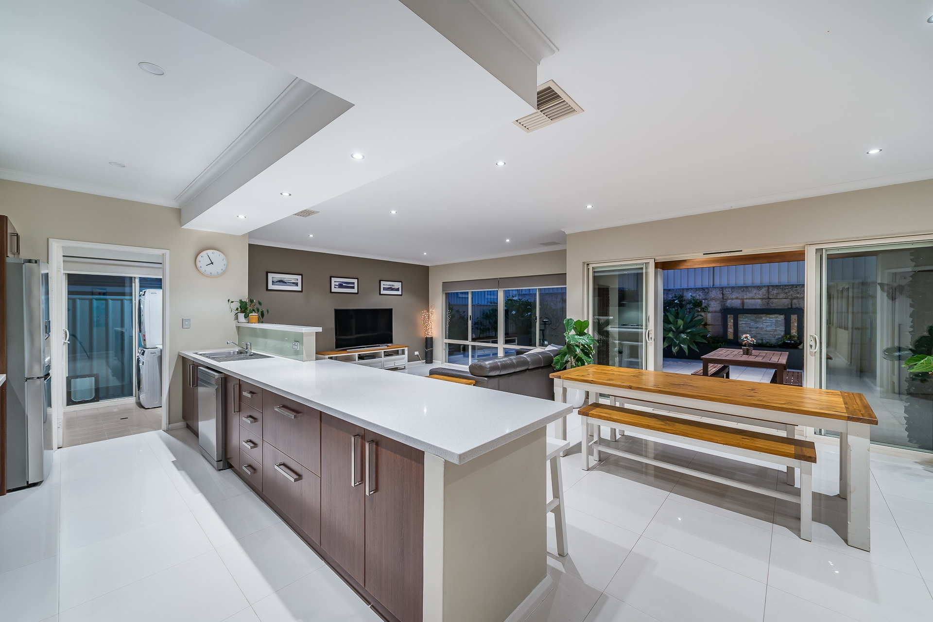 2 Baird Way, Tapping - Thumbnail 8