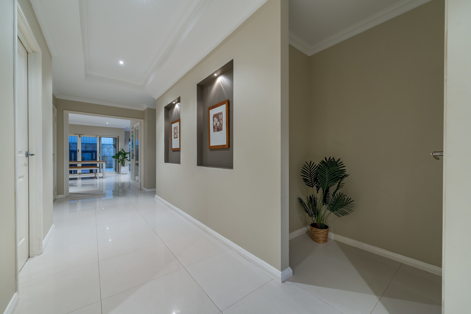 2 Baird Way, Tapping - Thumbnail 5