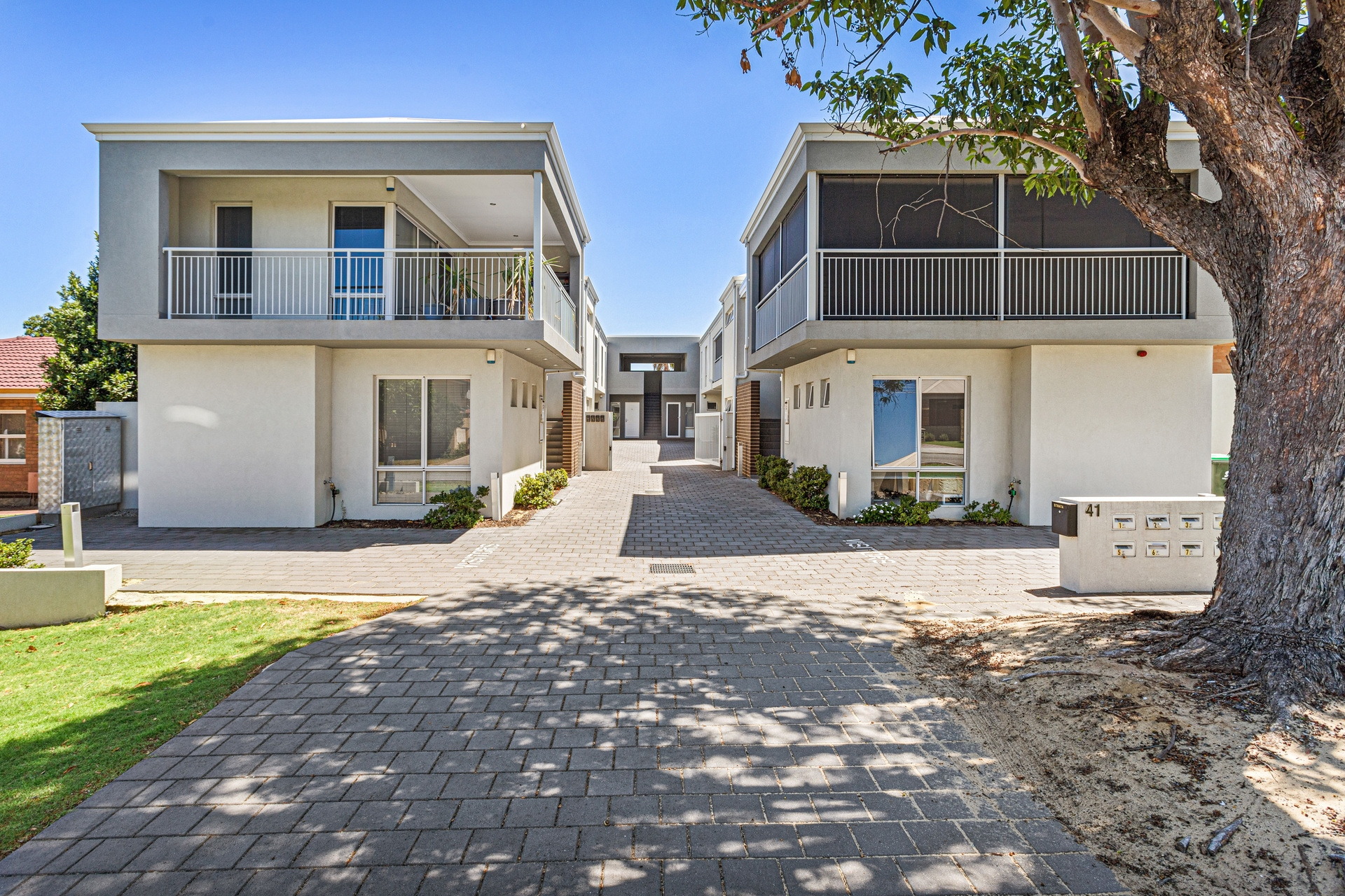 2/41 Wesley Street, Balcatta - Thumbnail 2