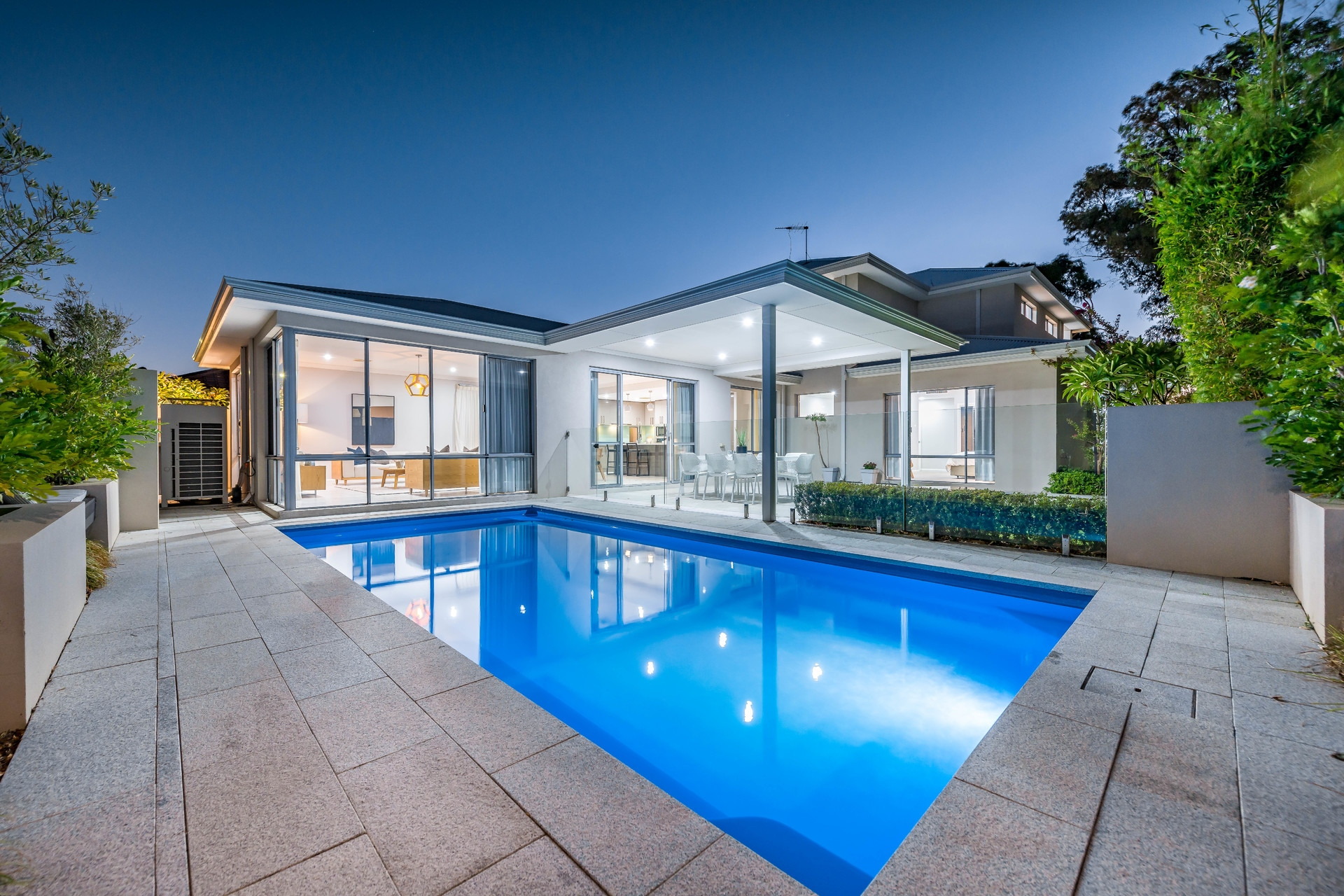 21 Eyrean Way, Gwelup - Thumbnail 2