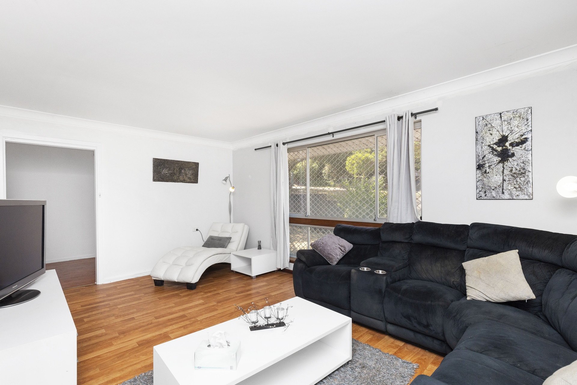 54 Dutton Crescent, Hamersley - Thumbnail 4