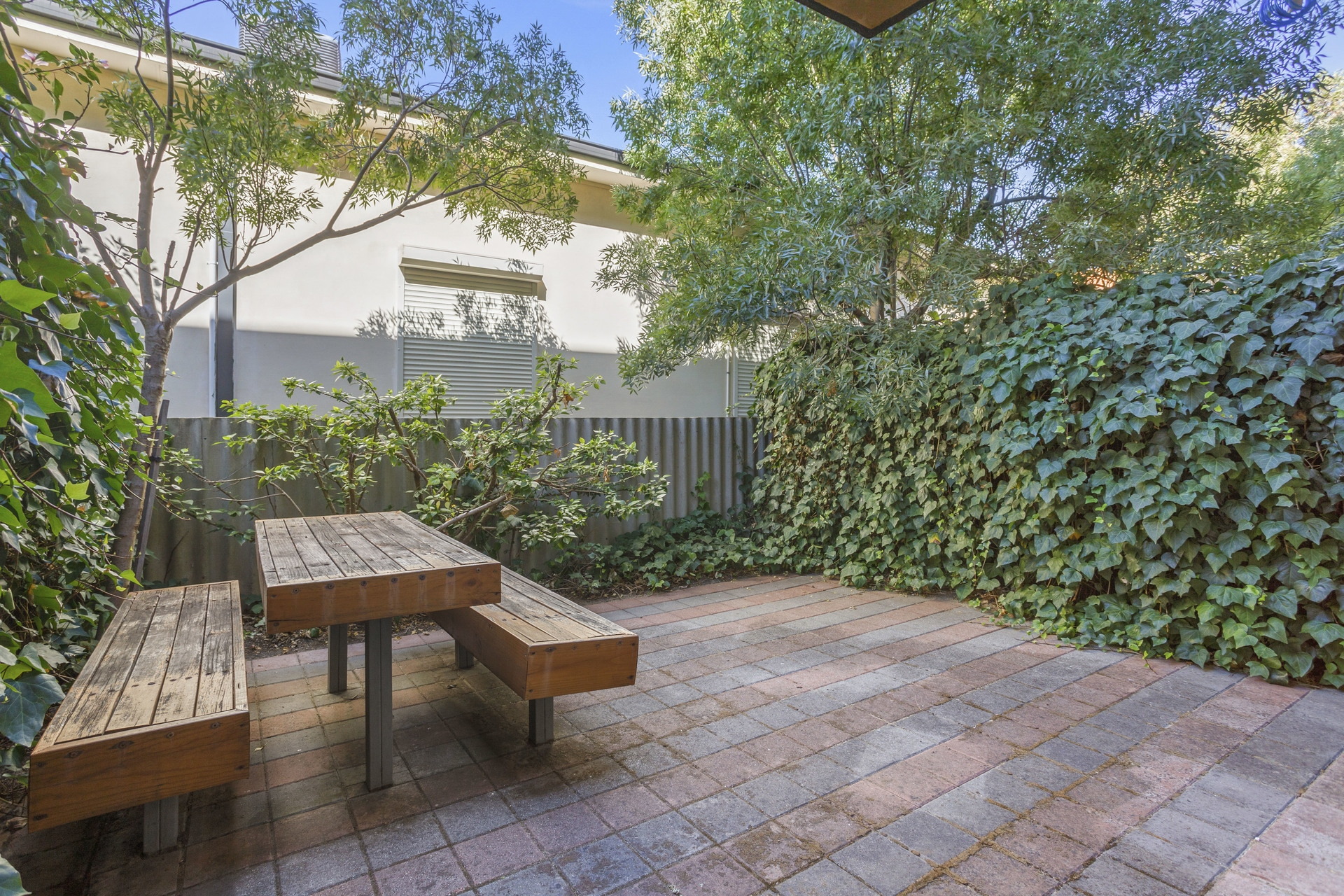 2/548  William Street, Mount Lawley - Thumbnail 2