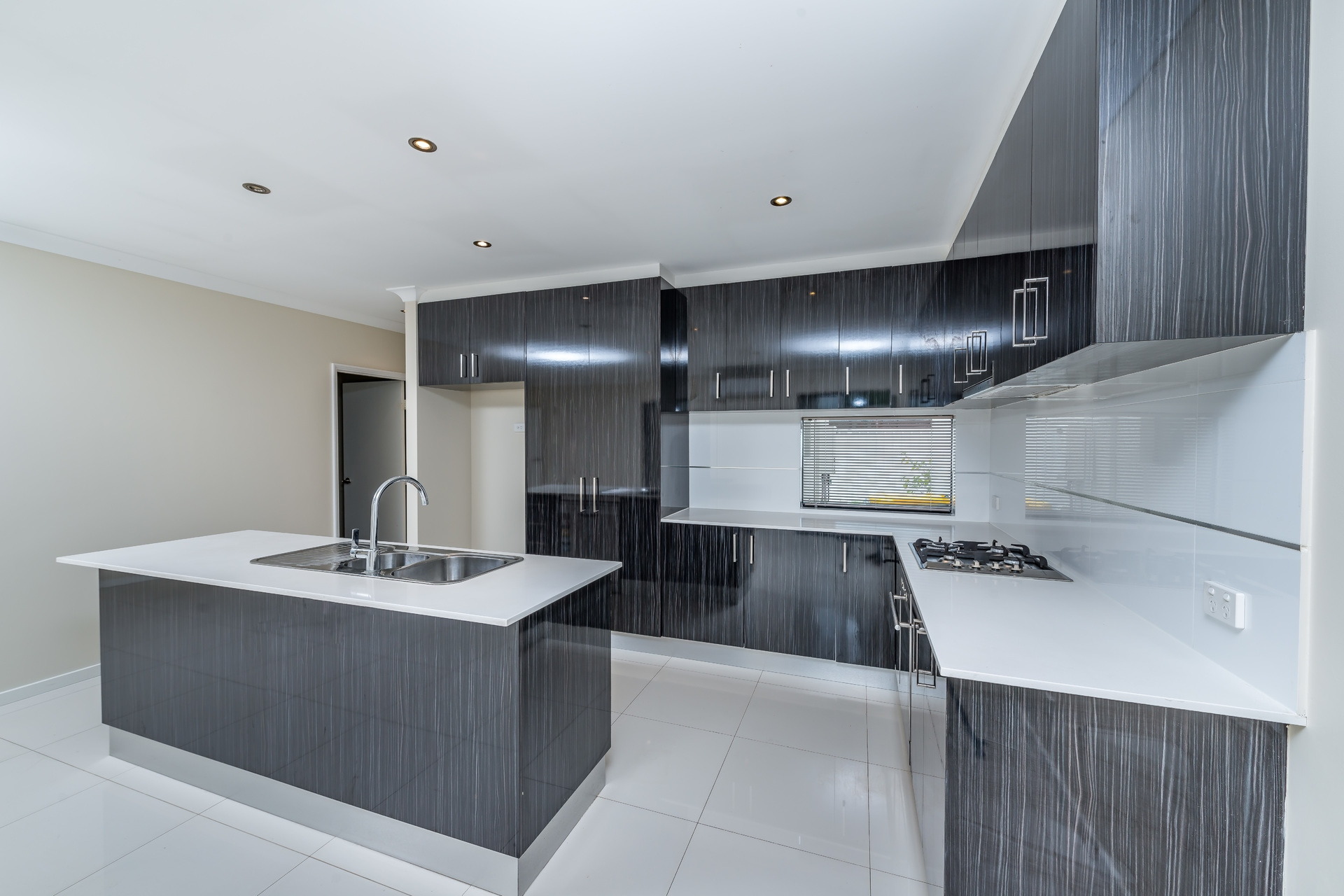 89B Arkana Road, Westminster - Thumbnail 2