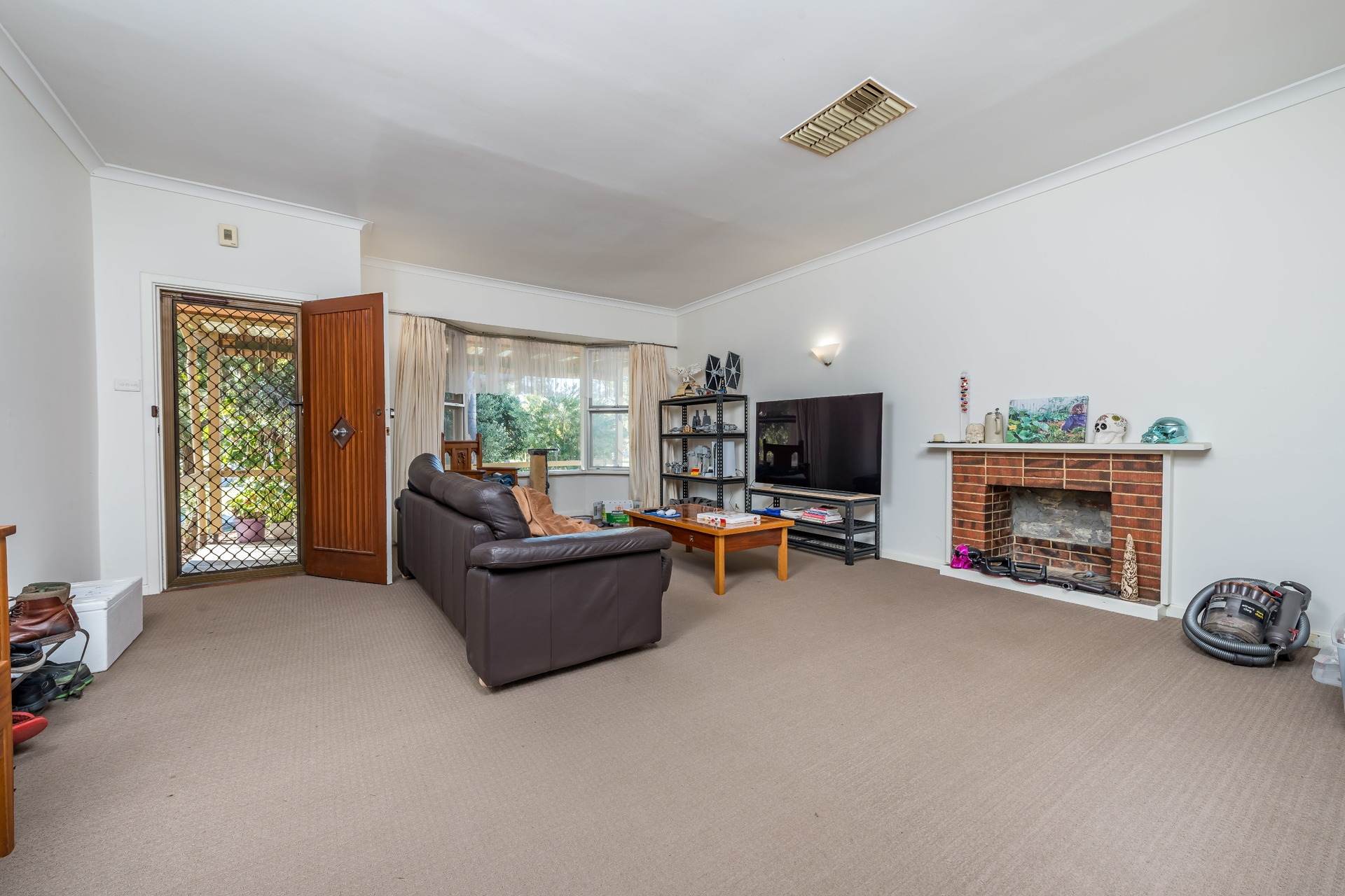 House Sold 16 Bridgewater Crescent, Karrinyup