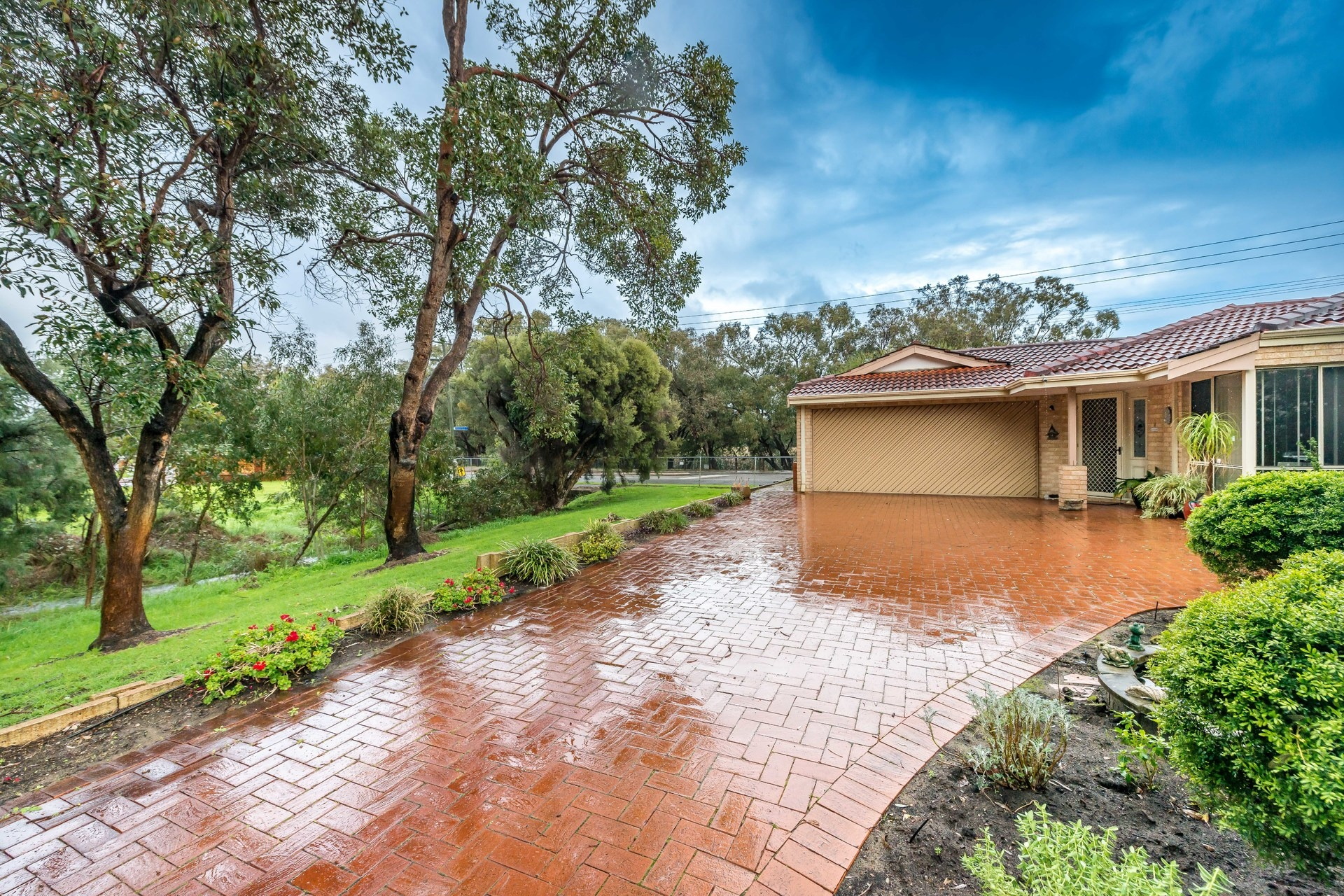 House Sold 10 Lakewaters View, Gwelup