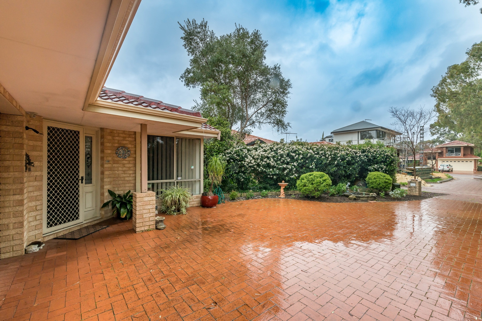 10 Lakewaters View, Gwelup - Thumbnail 3