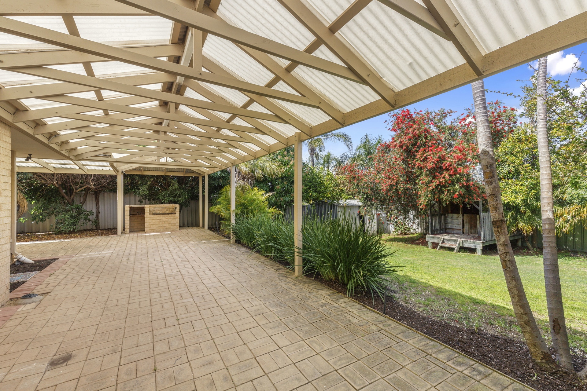 house-sold-215-timberlane-drive-woodvale