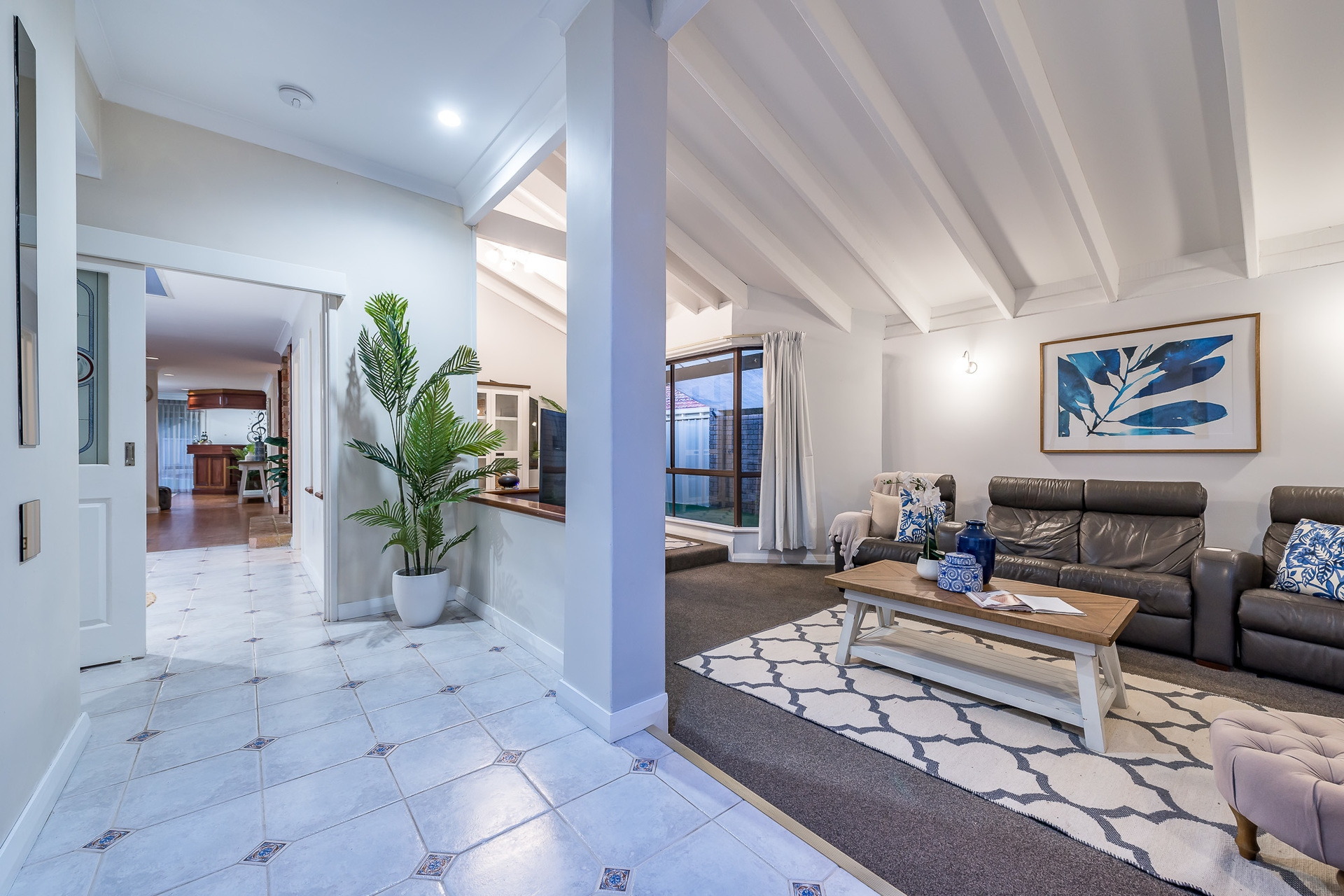 14 Castlegate Way, Woodvale - Thumbnail 3