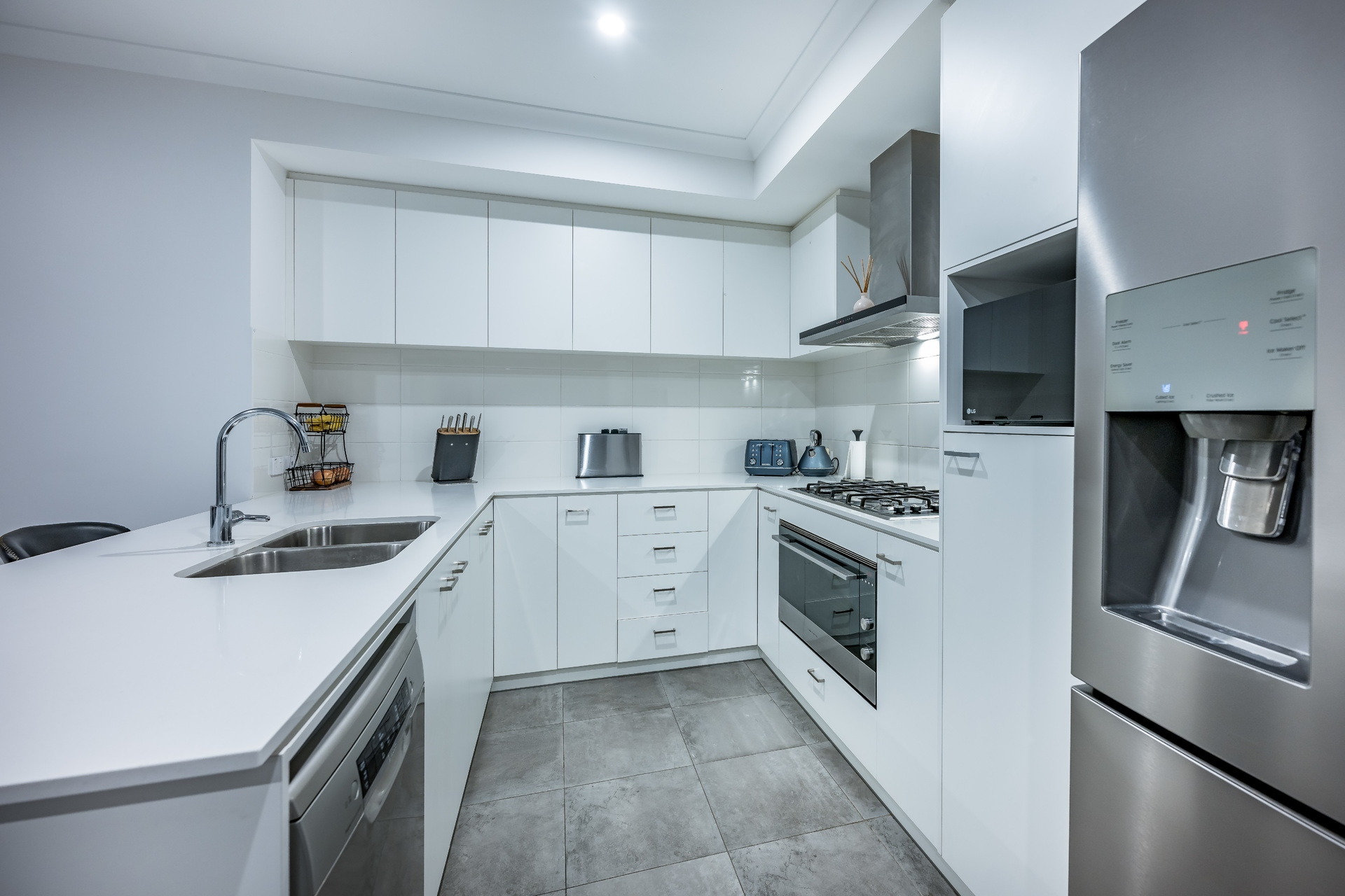 26b Lovegrove Way, Morley - Thumbnail 4