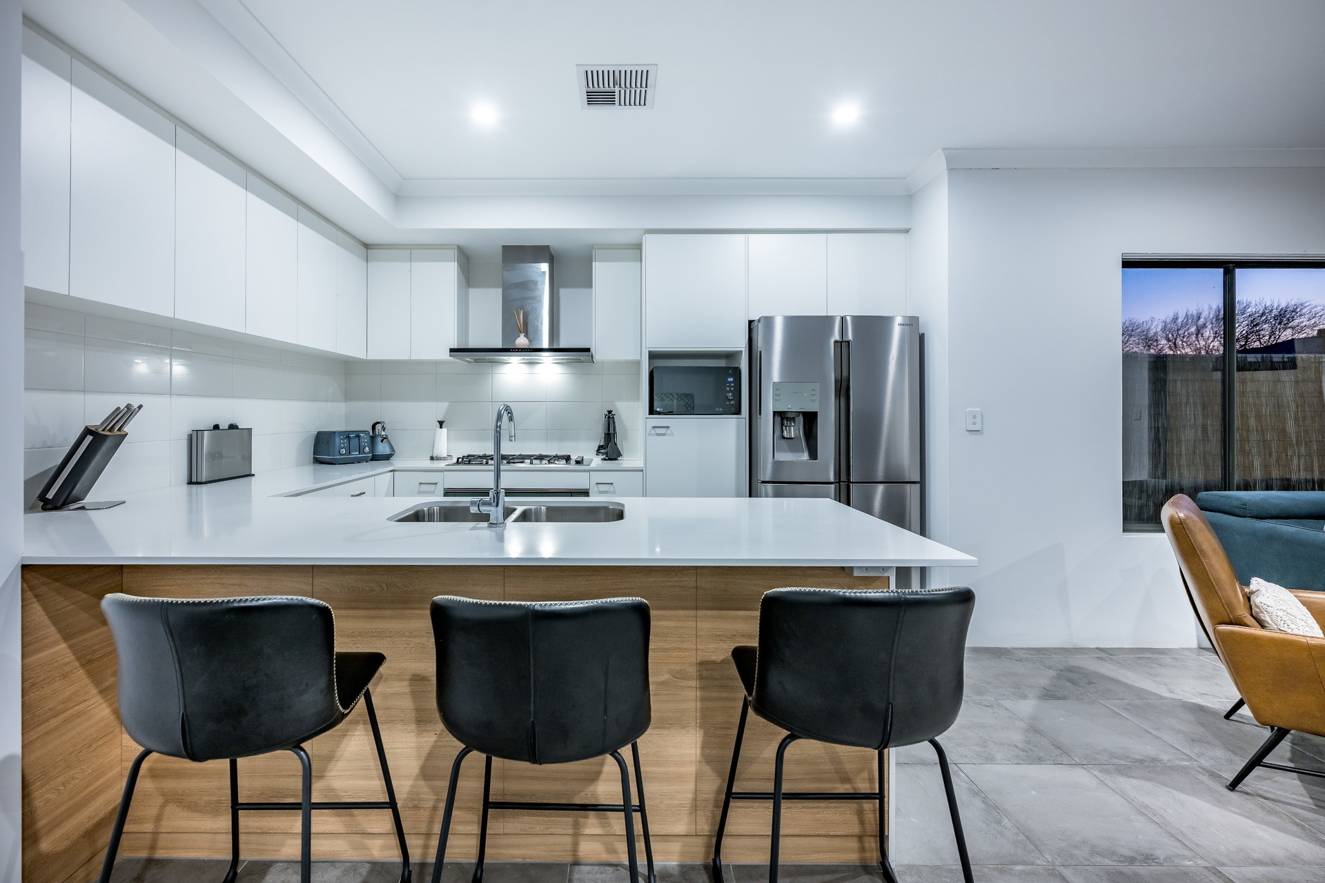 26b Lovegrove Way, Morley - Thumbnail 3