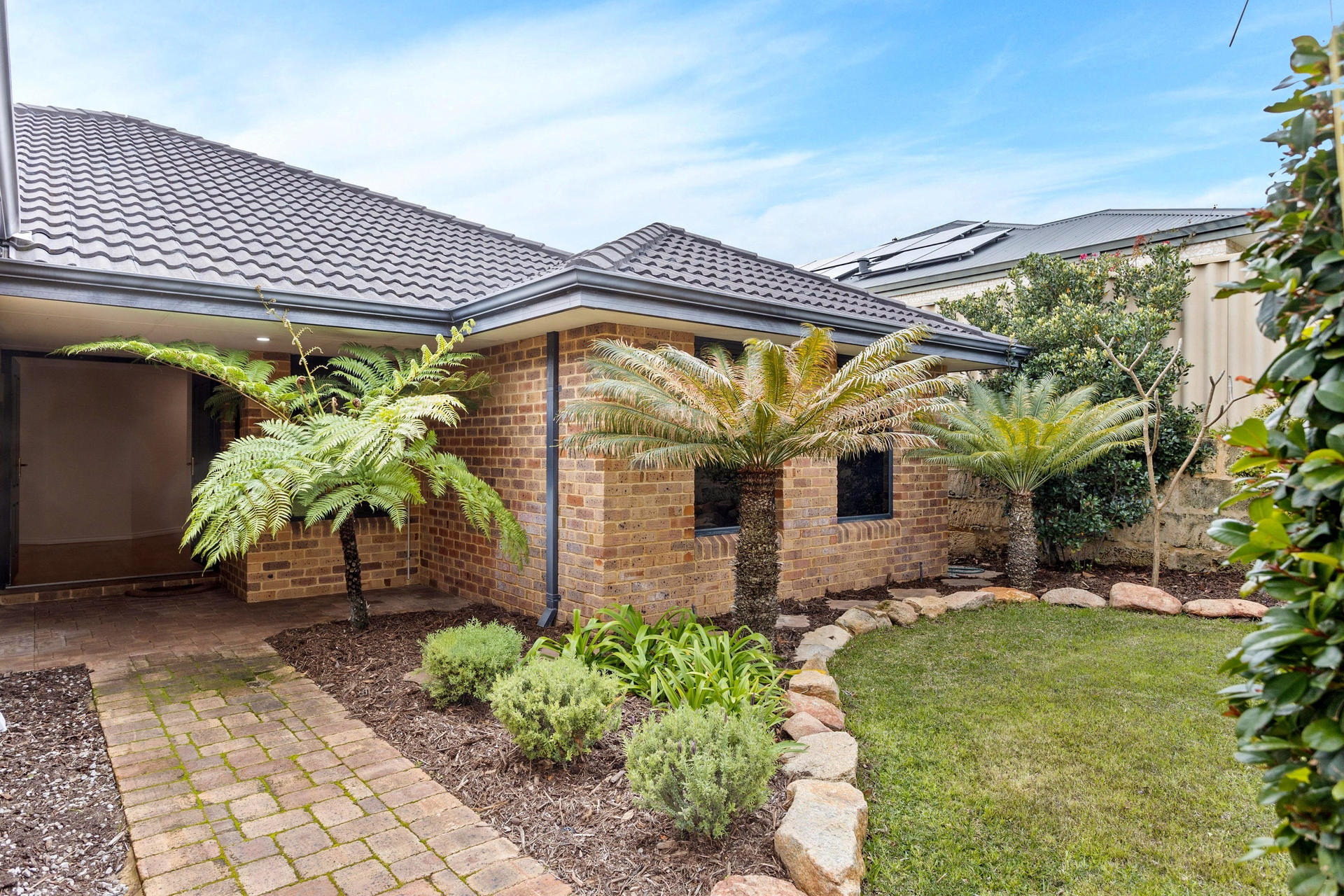 20 Bazille Crescent, Tapping - Thumbnail 2
