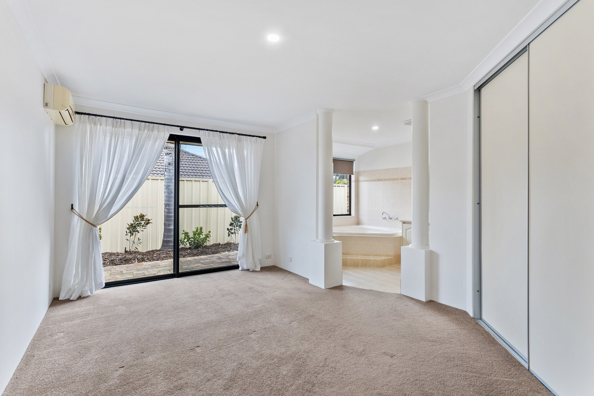 20 Bazille Crescent, Tapping - Thumbnail 5