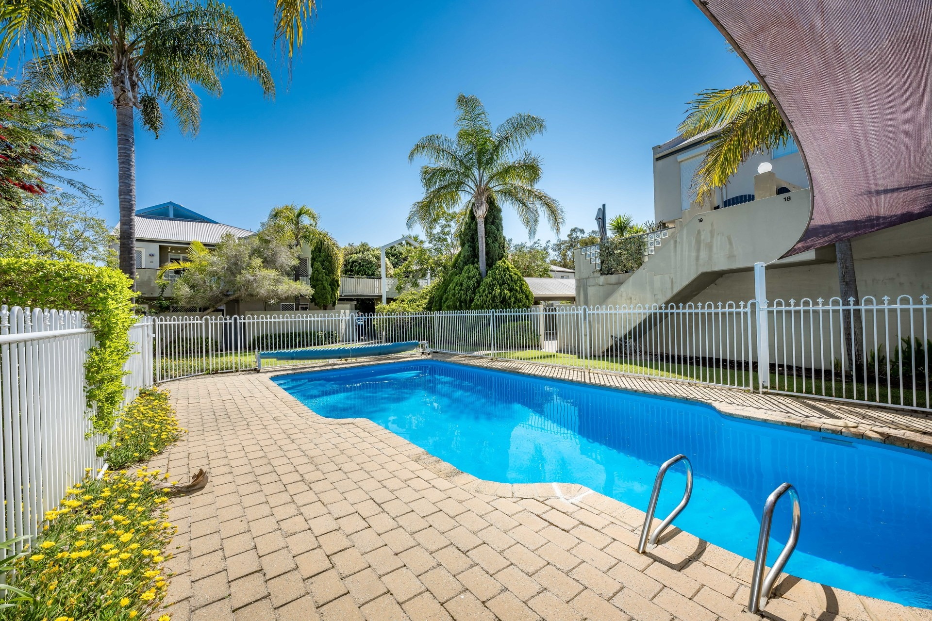 24/4 Waterway Court, Churchlands - Thumbnail 4