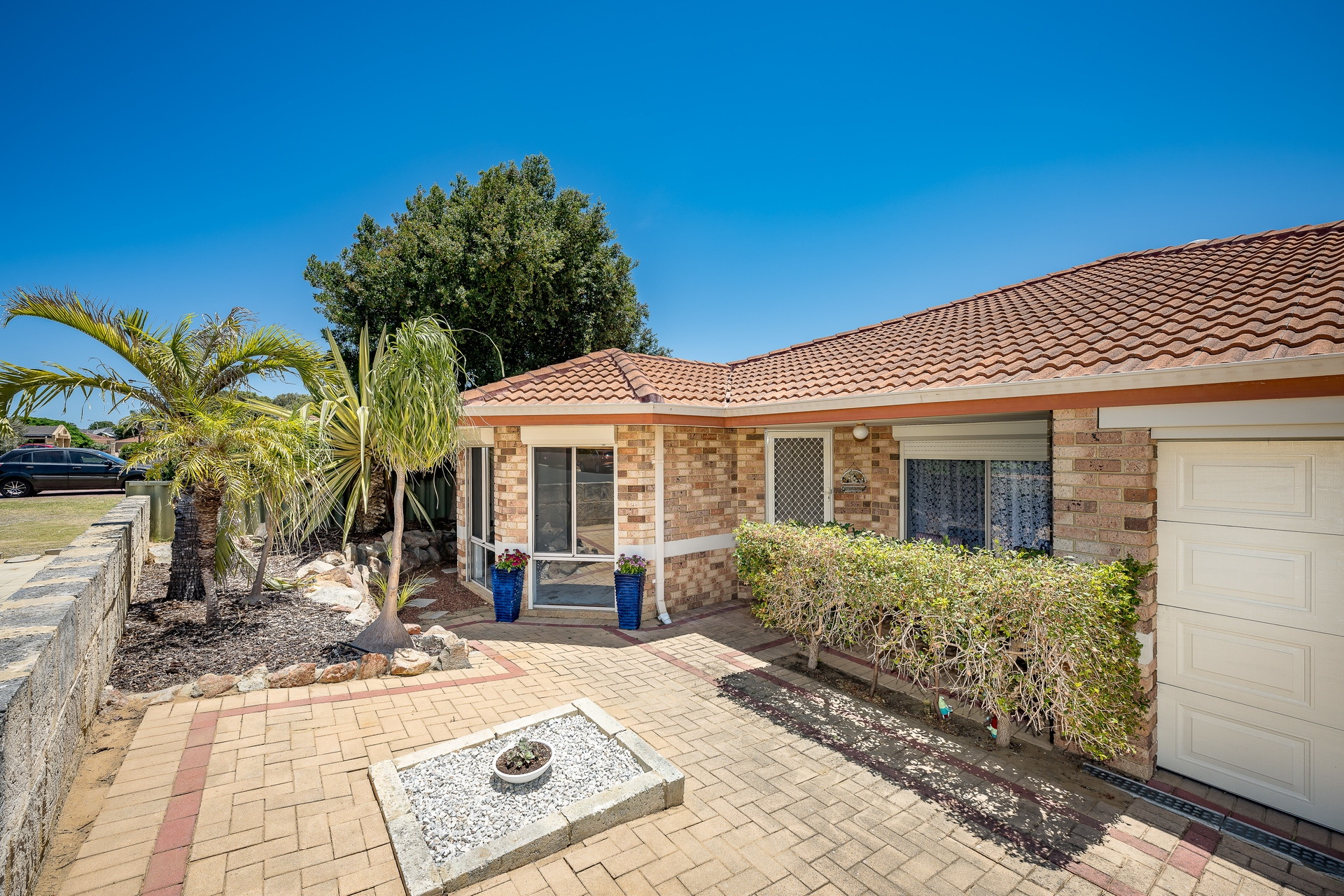 11 Dumbarton Loop, Kinross - Thumbnail 3