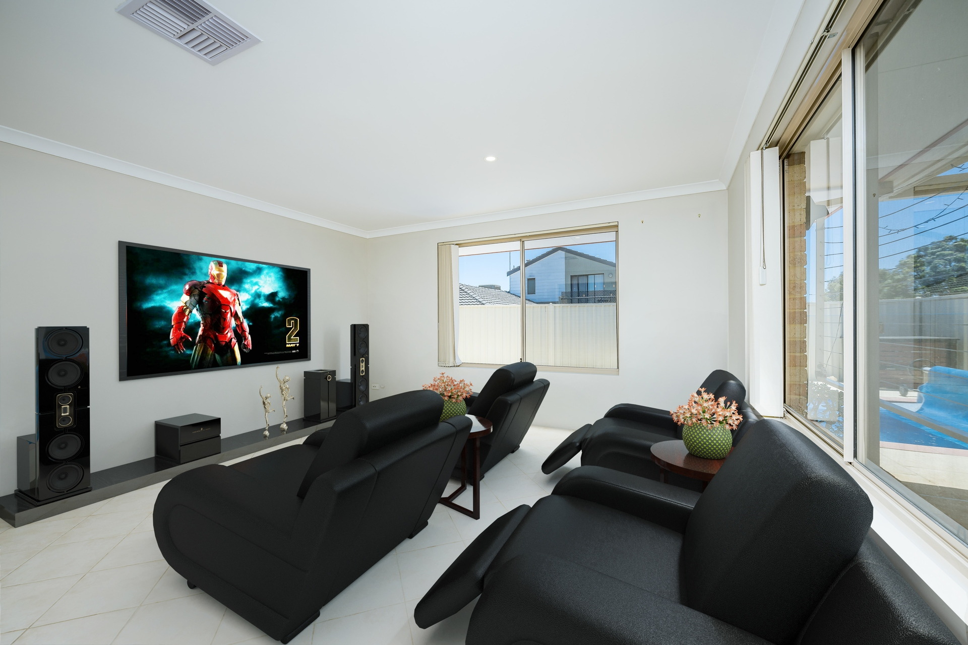 11 Dumbarton Loop, Kinross - Thumbnail 2