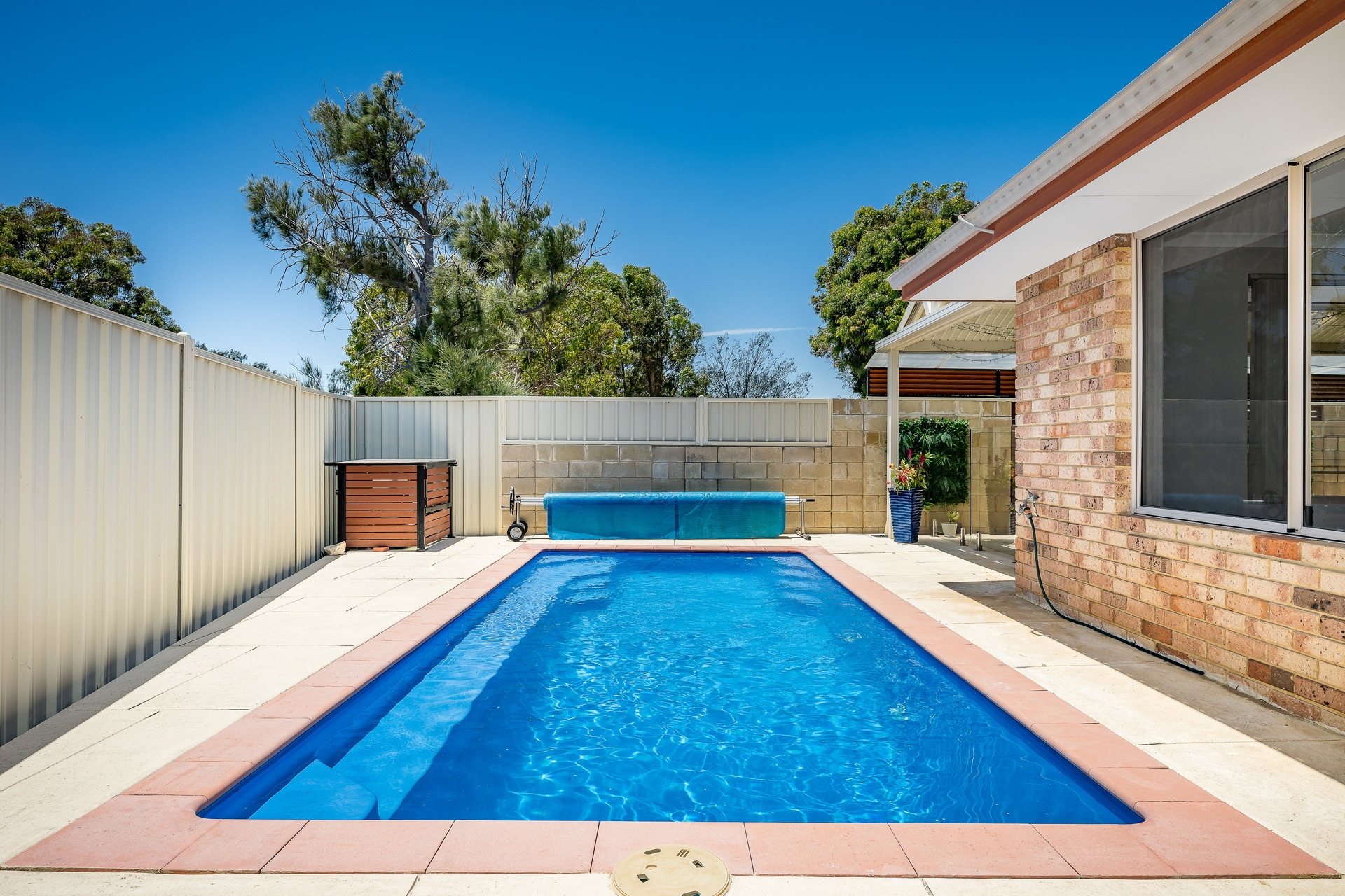 11 Dumbarton Loop, Kinross - Thumbnail 4