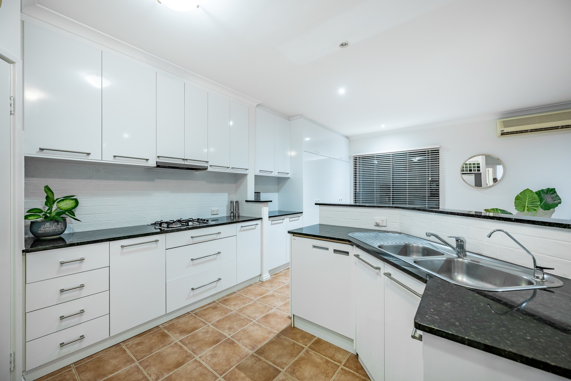 184B McDonald Street, Joondanna - Thumbnail 8