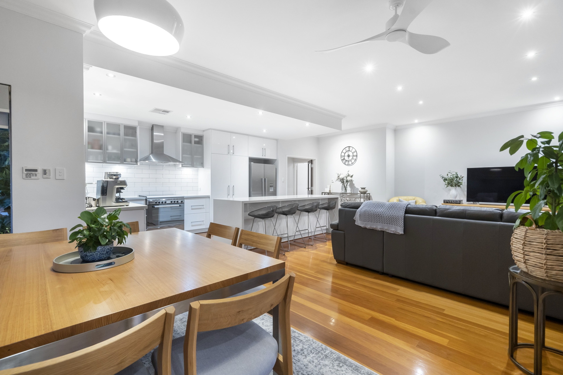 23 Jacana Circle, Gwelup - Thumbnail 7