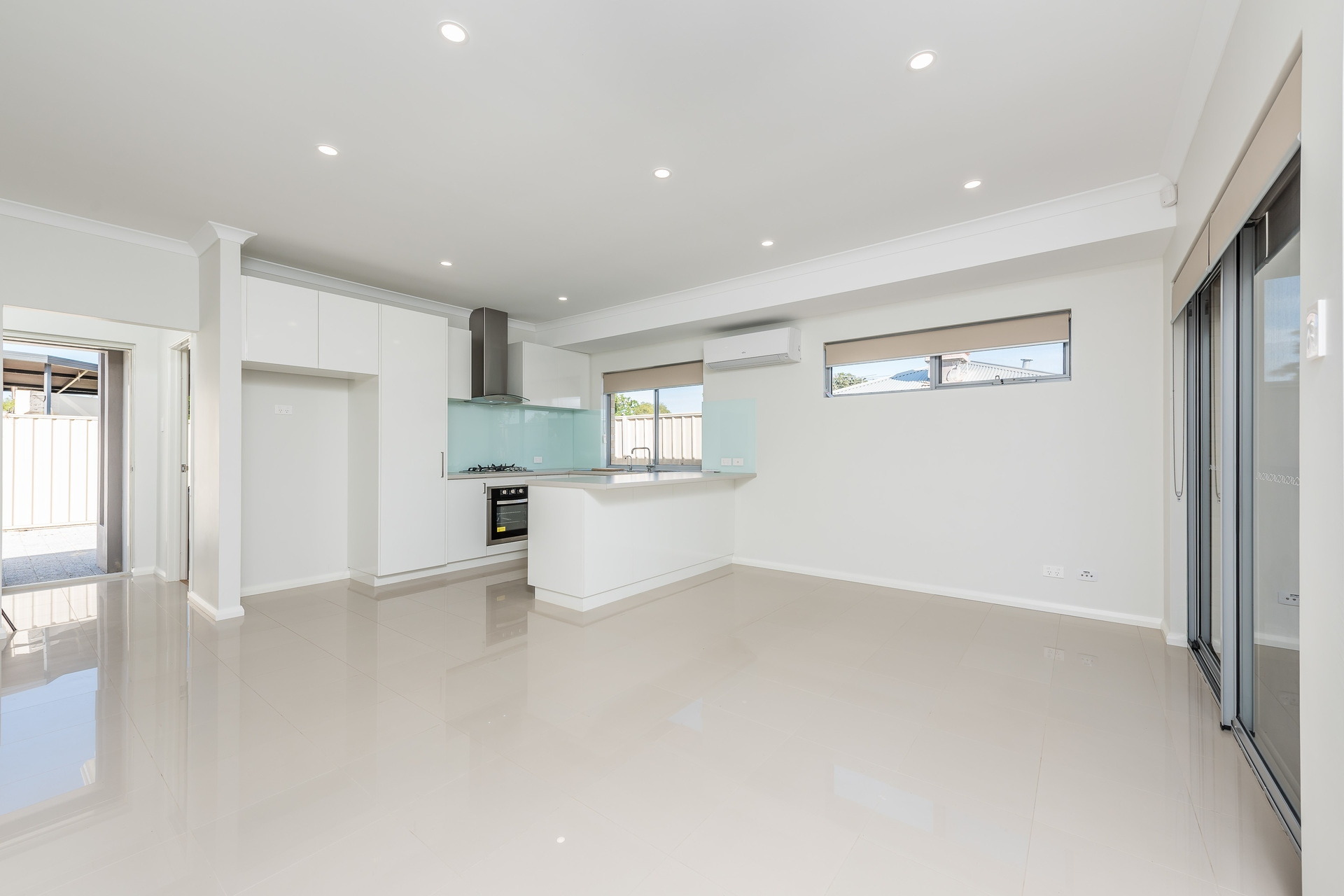 15c Ilumba Way, Nollamara - Thumbnail 2
