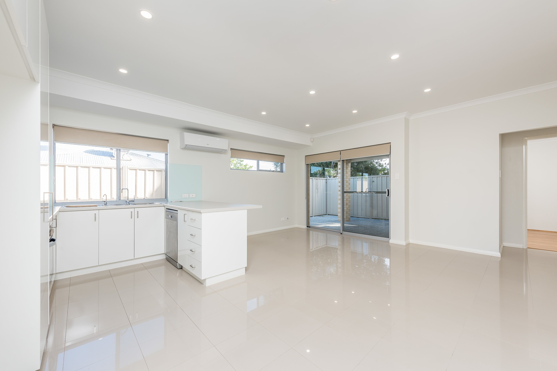 15c Ilumba Way, Nollamara - Thumbnail 3